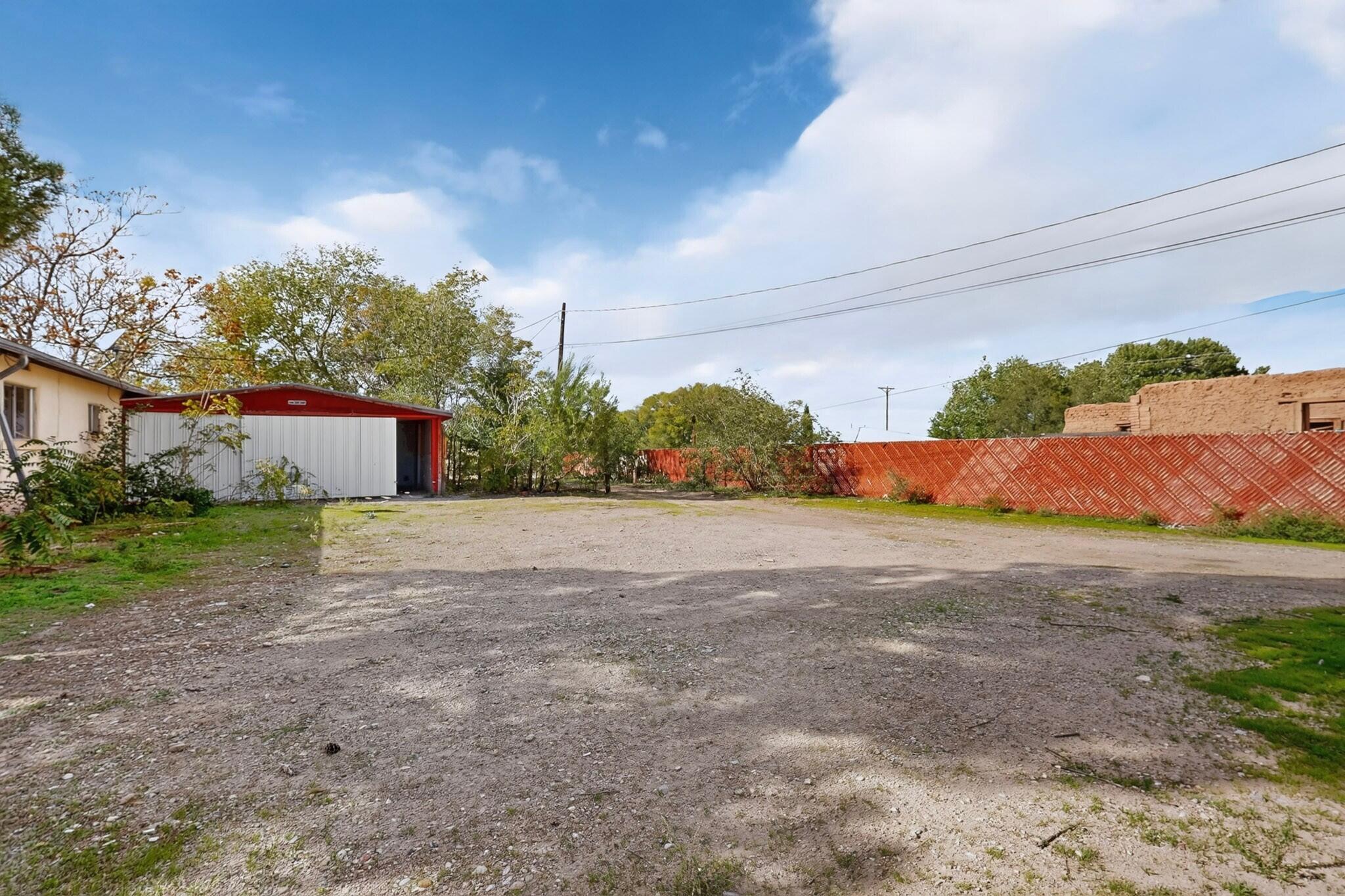 Photo 10 — 35 Llanito Road
