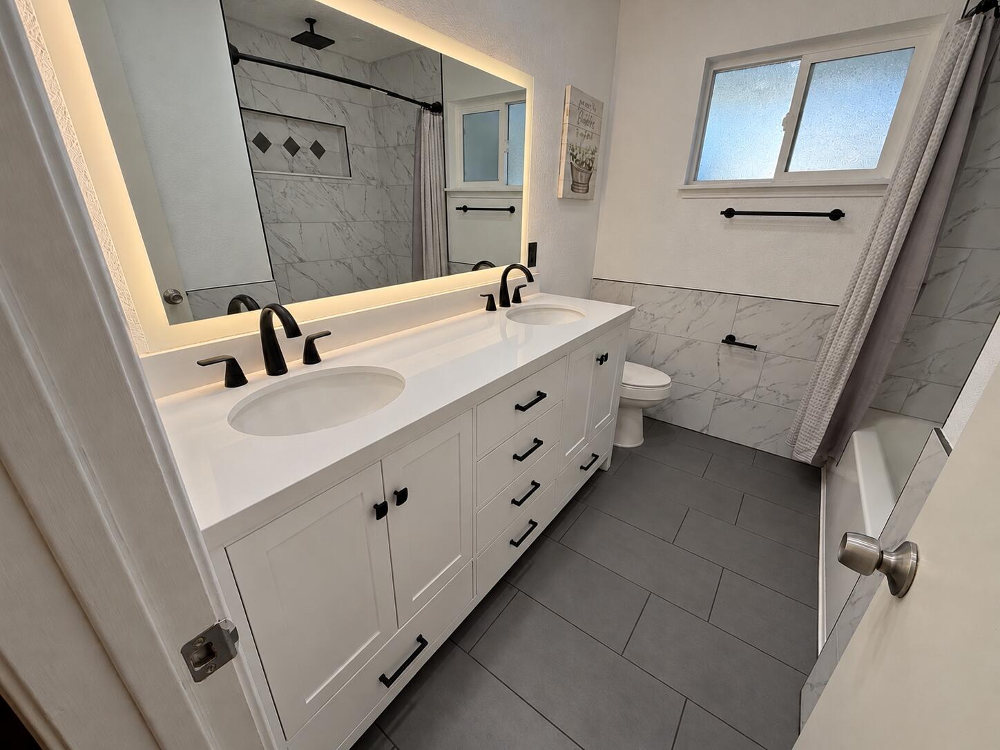Photo 10 — 3708 Chelwood Drive NE