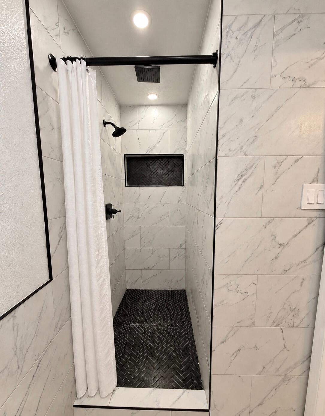 Photo 17 — 3708 Chelwood Drive NE