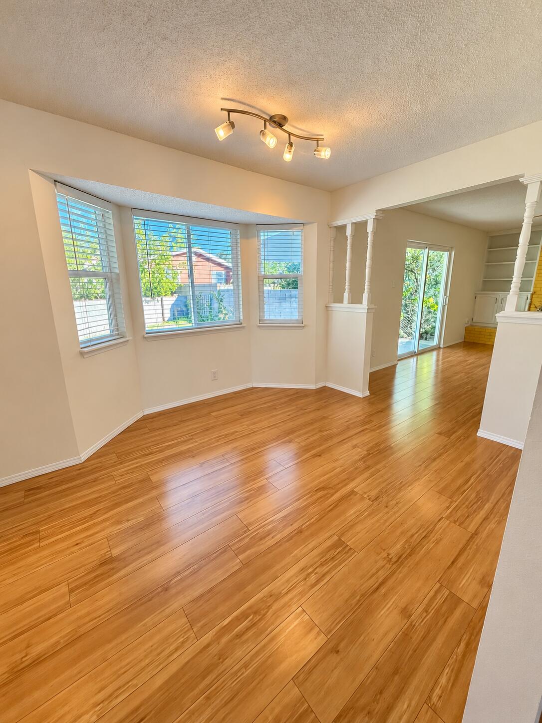 Photo 5 — 3708 Chelwood Drive NE