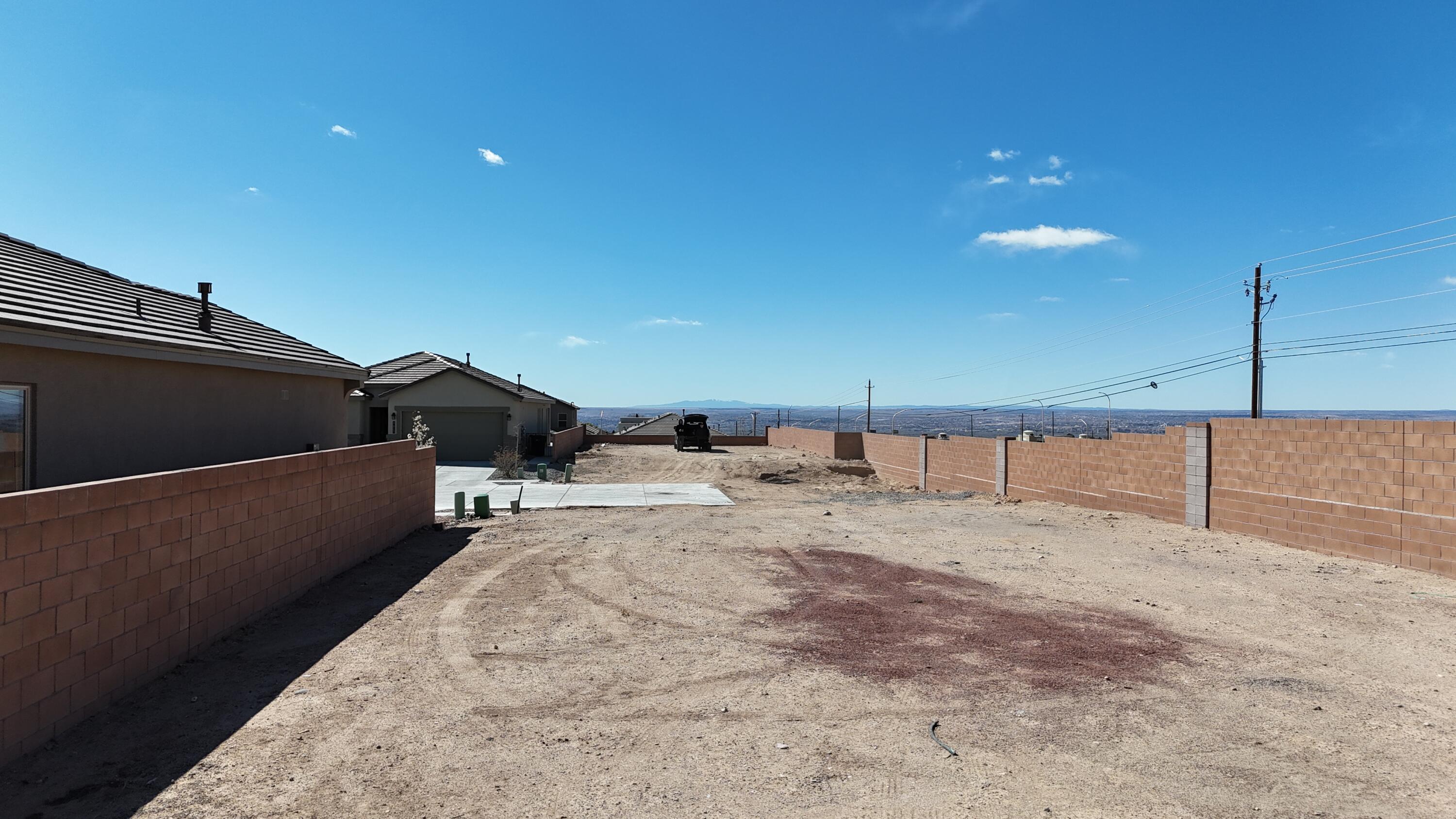 Photo 4 — 9834 Desert Lark Place NE 33