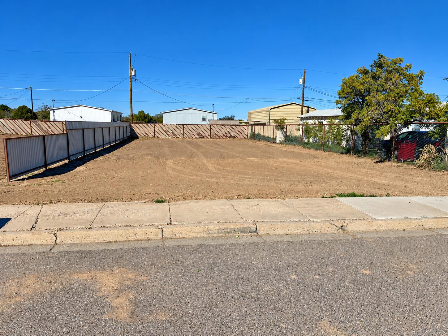 Photo 5 — 1128 W Castillo Avenue