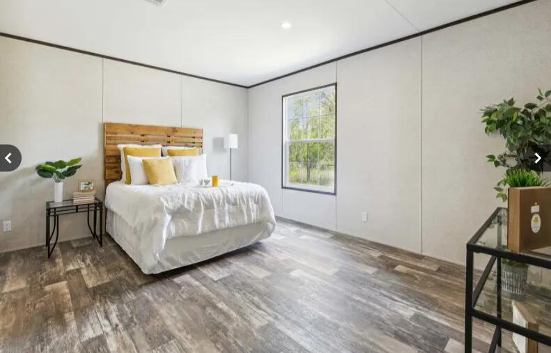 Photo 2 — 1128 W Castillo Avenue