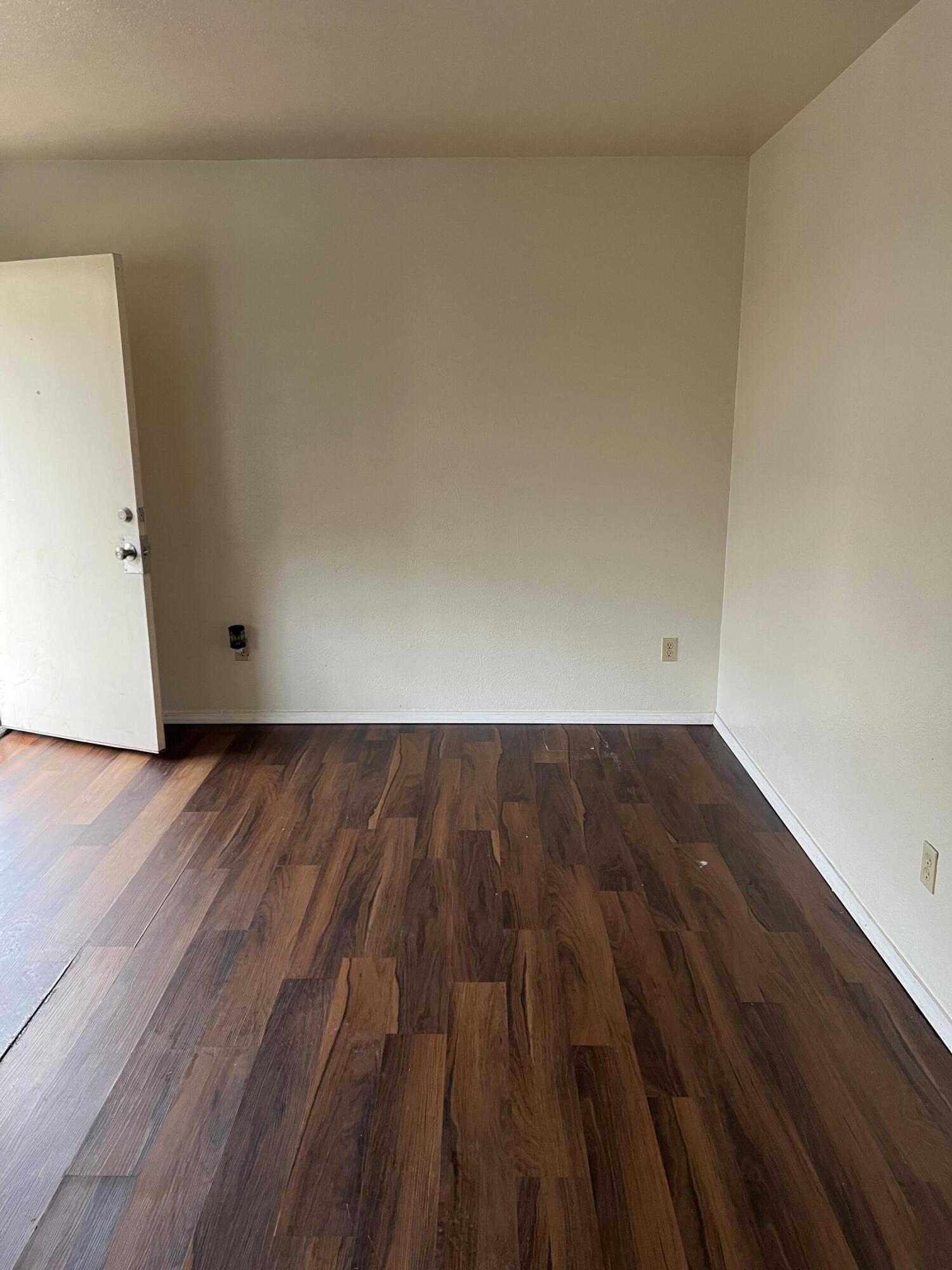Photo 3 — 538 Ortiz Drive SE