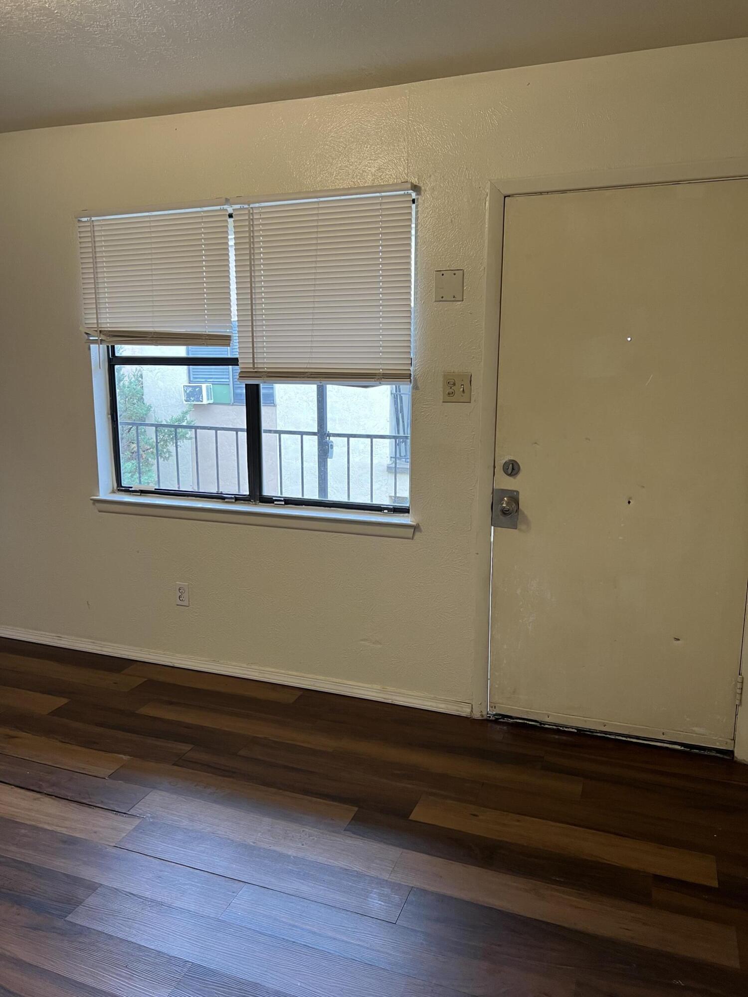 Photo 11 — 540 Ortiz Drive SE