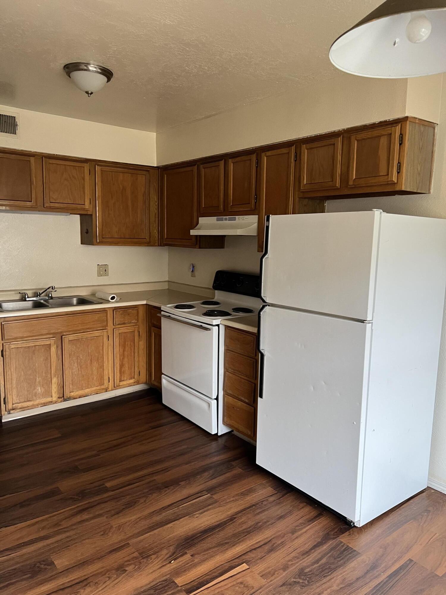 Photo 13 — 540 Ortiz Drive SE