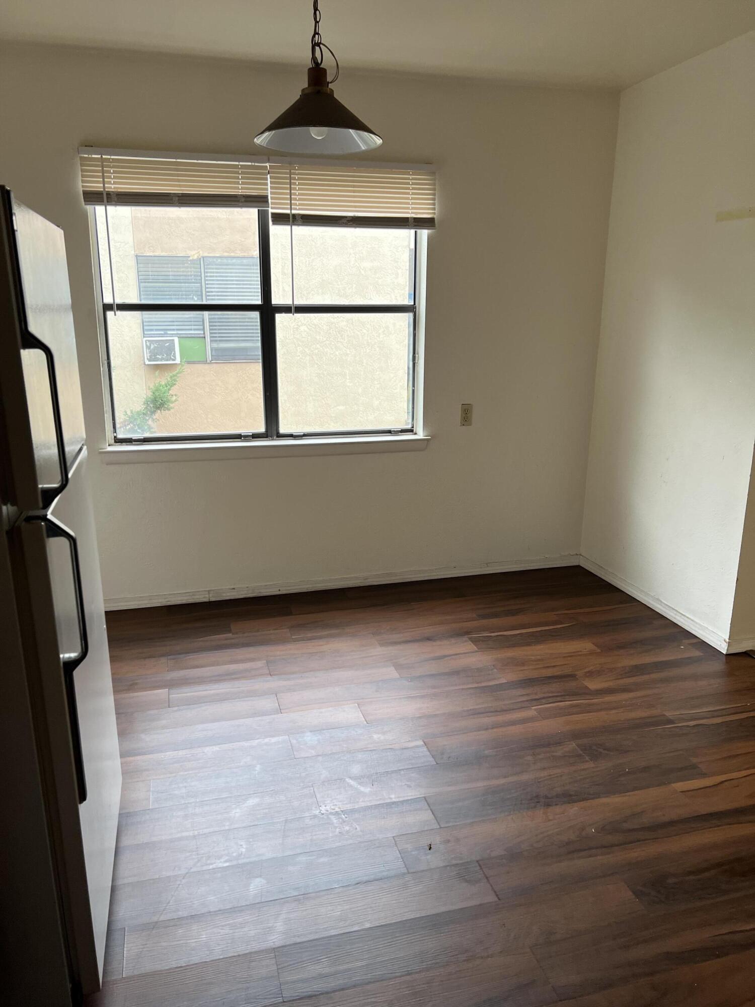 Photo 2 — 540 Ortiz Drive SE