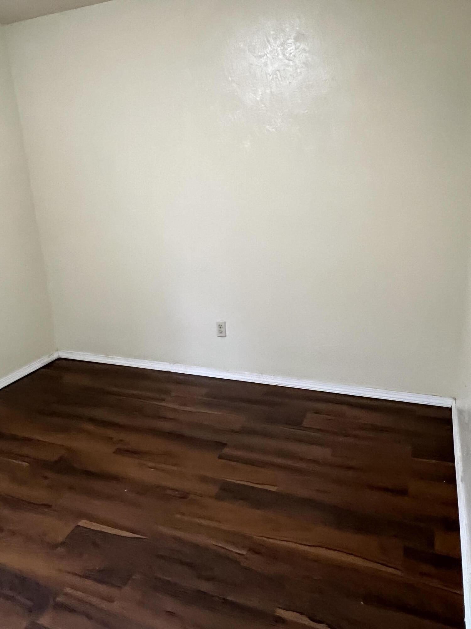 Photo 7 — 540 Ortiz Drive SE
