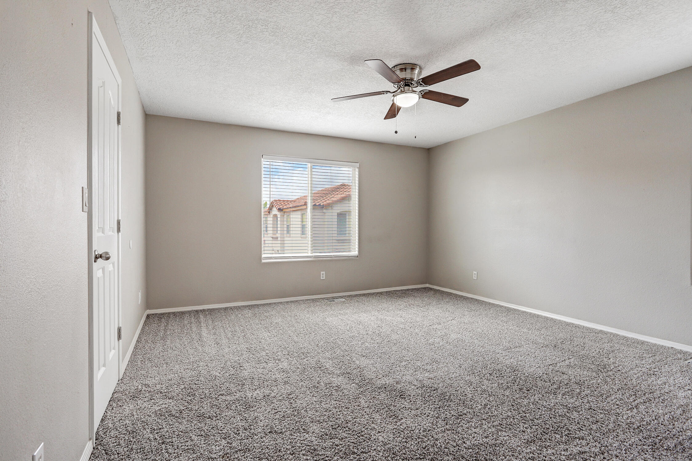 Photo 13 — 1044 Waterfall Drive NE