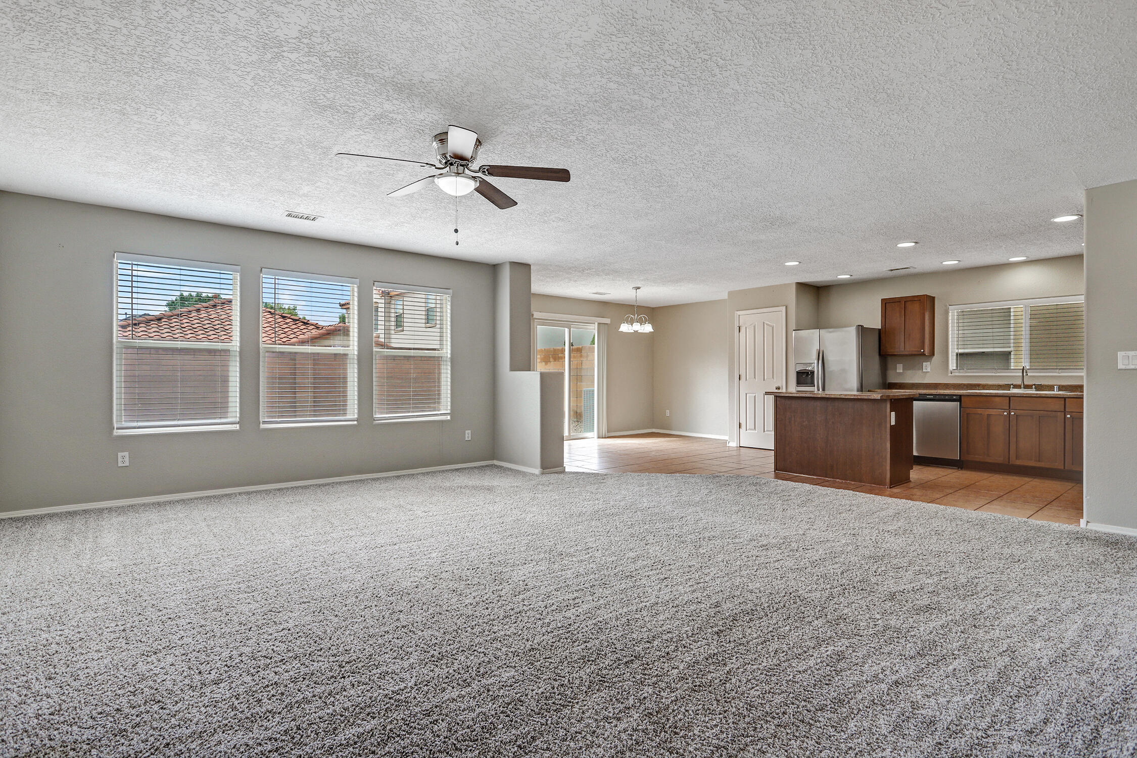 Photo 3 — 1044 Waterfall Drive NE