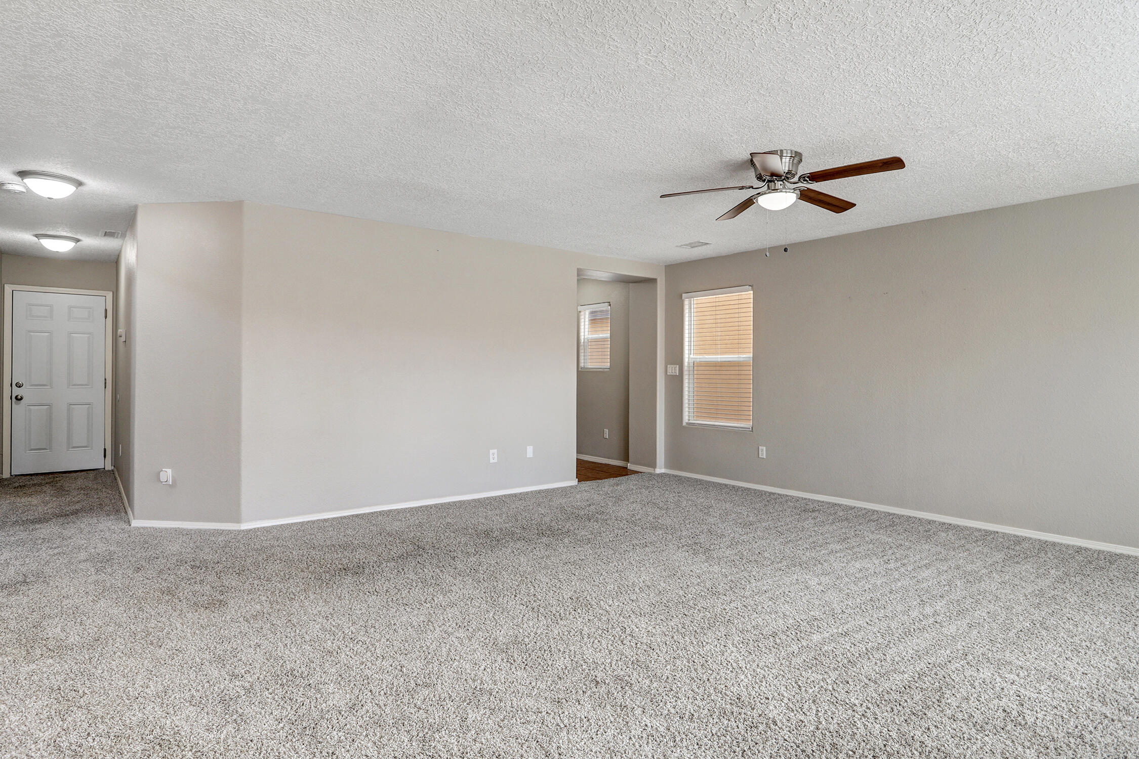 Photo 9 — 1044 Waterfall Drive NE