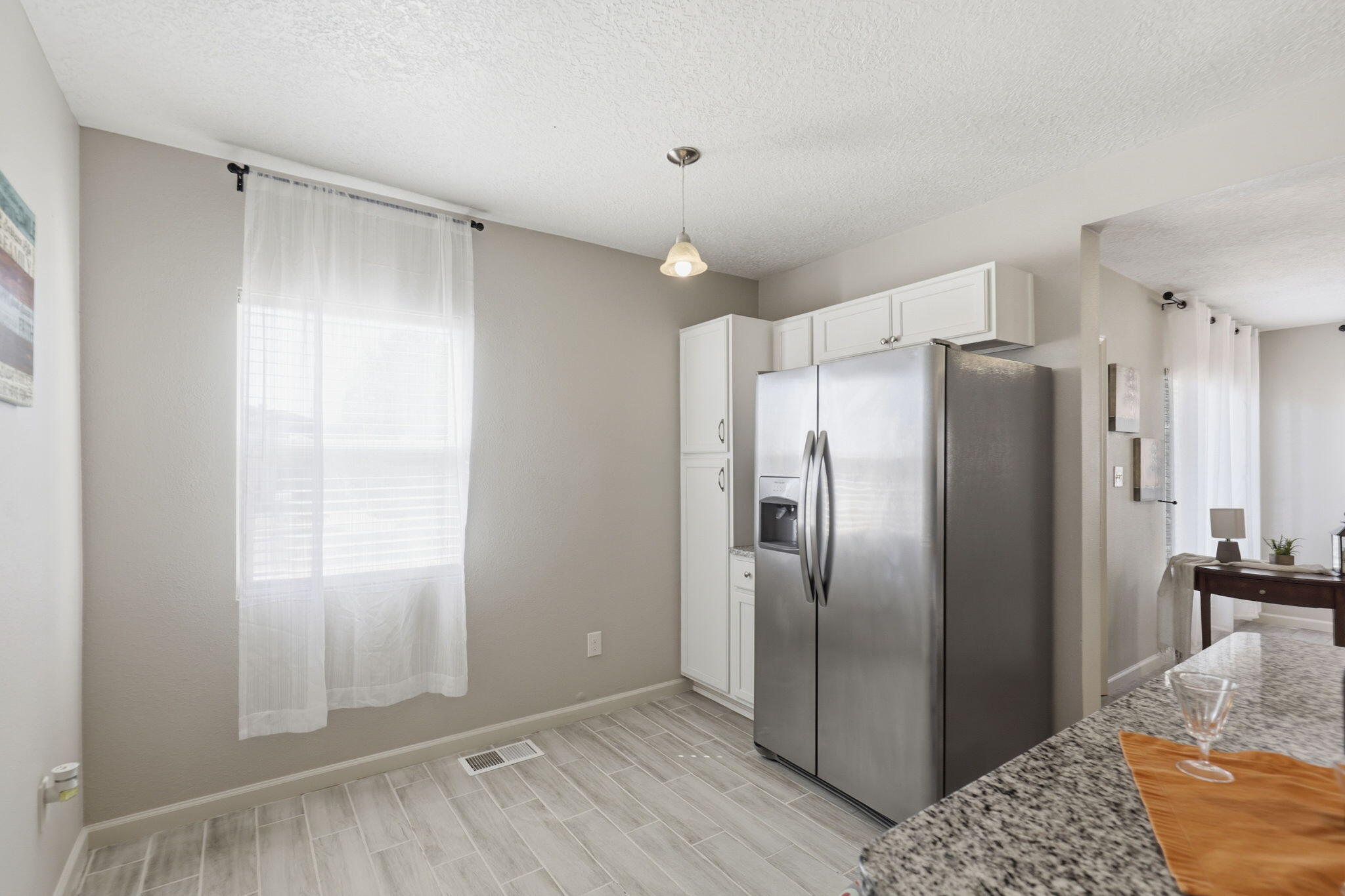 Photo 2 — 2834 Madison Street NE