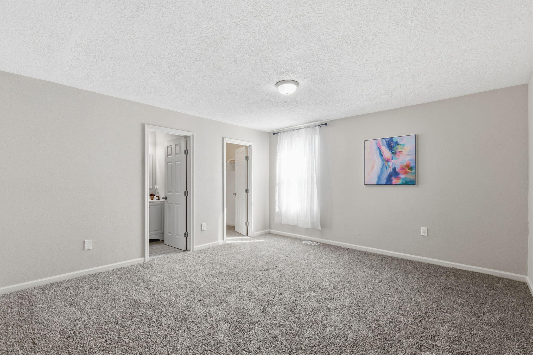 Photo 9 — 2834 Madison Street NE