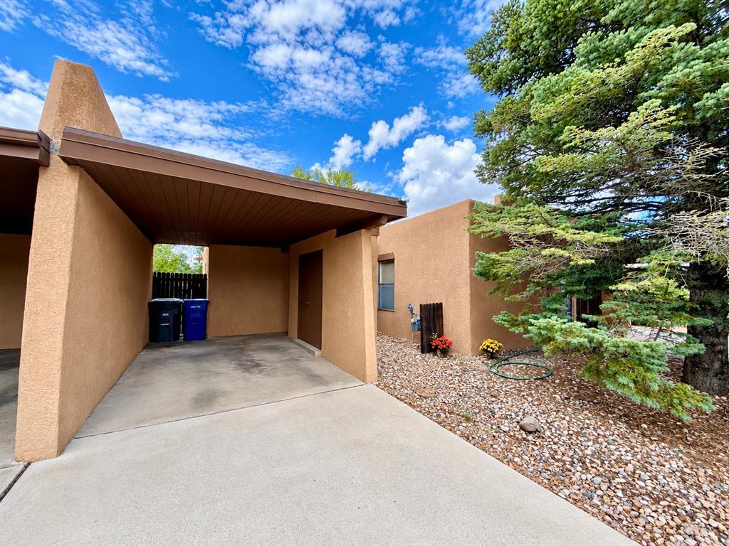 2838 N Paseo De Los Pueblos NE APT 6