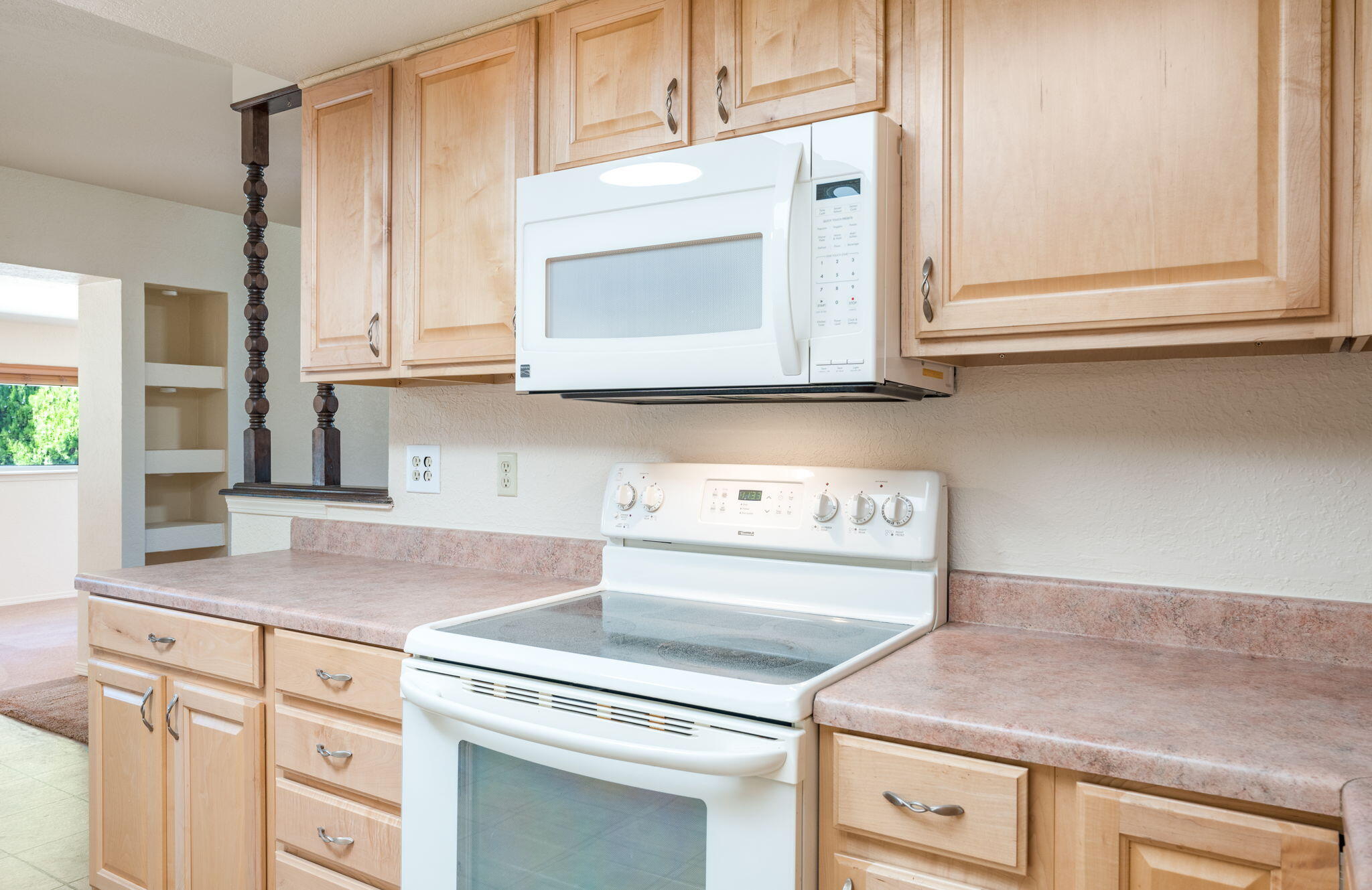 Photo 13 — 10313 Leymon Court NW