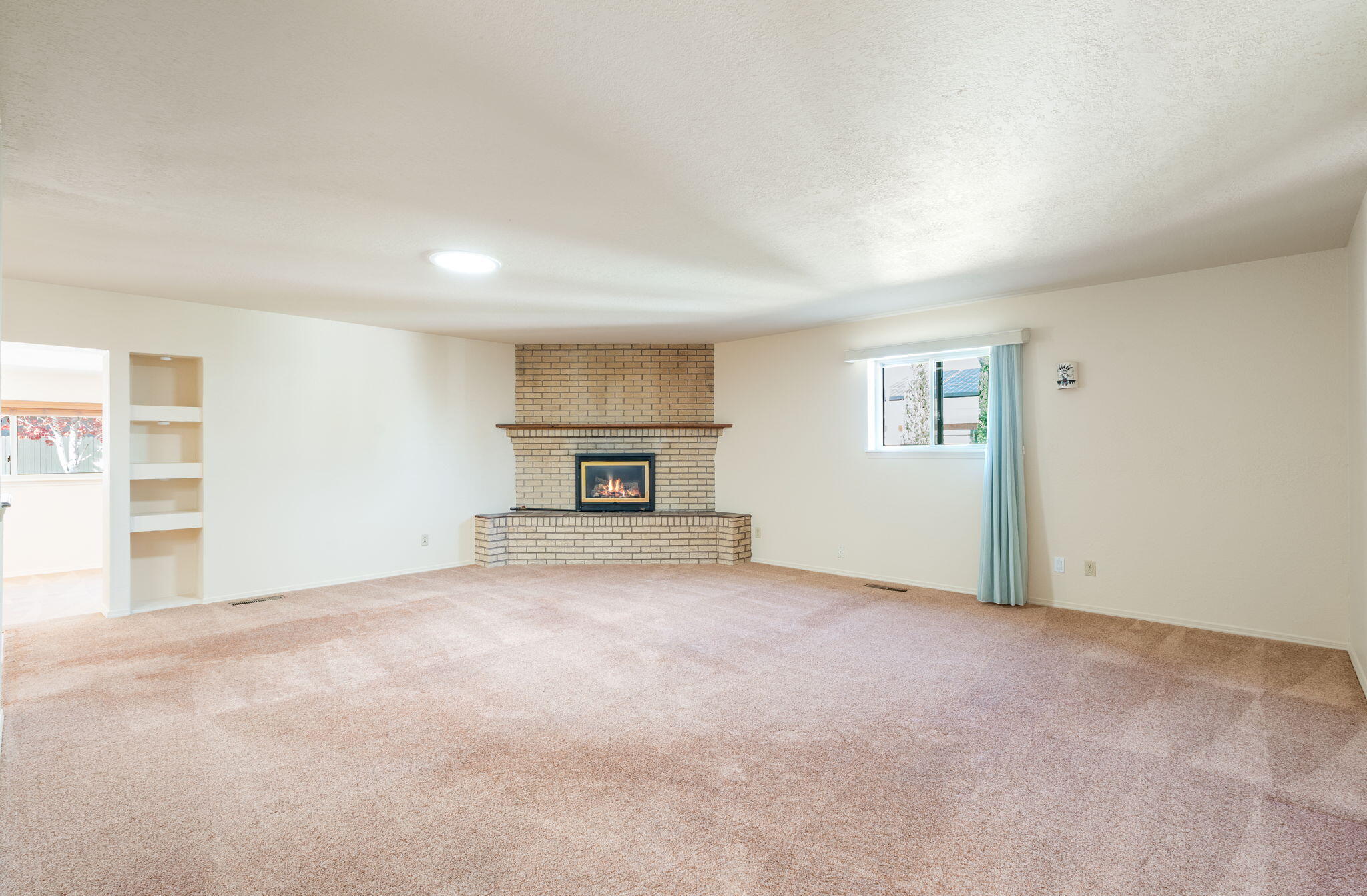 Photo 5 — 10313 Leymon Court NW