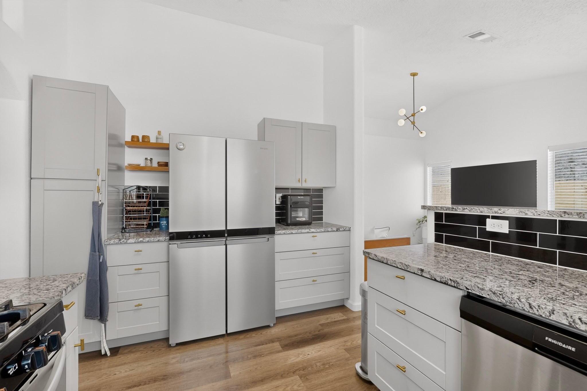 Photo 20 — 6009 Stargazer Avenue NW