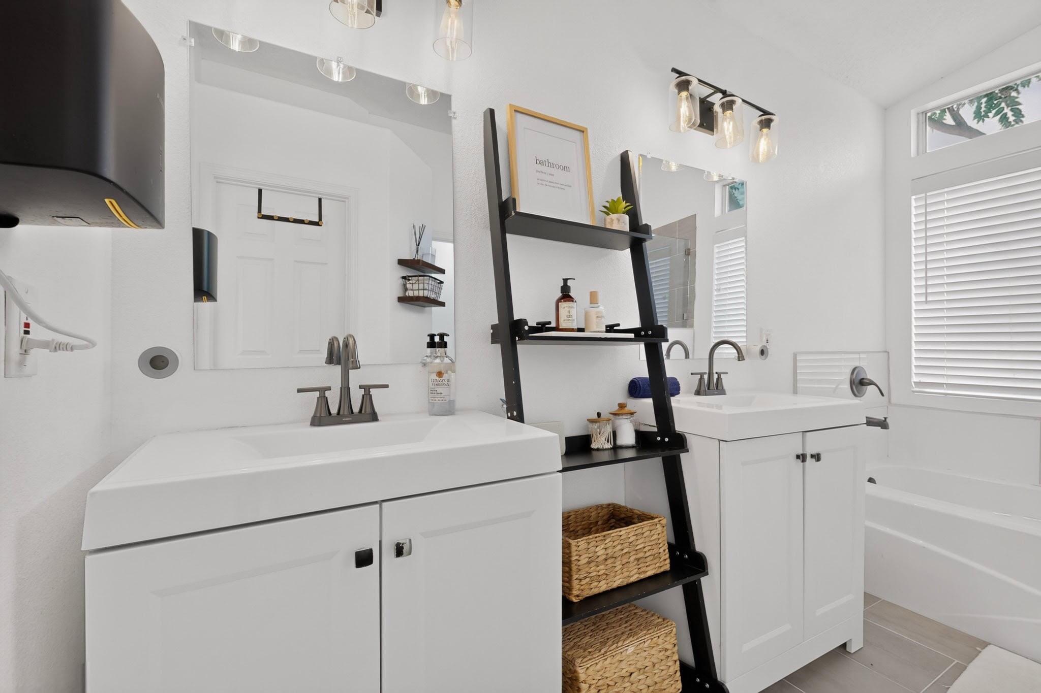 Photo 16 — 6009 Stargazer Avenue NW
