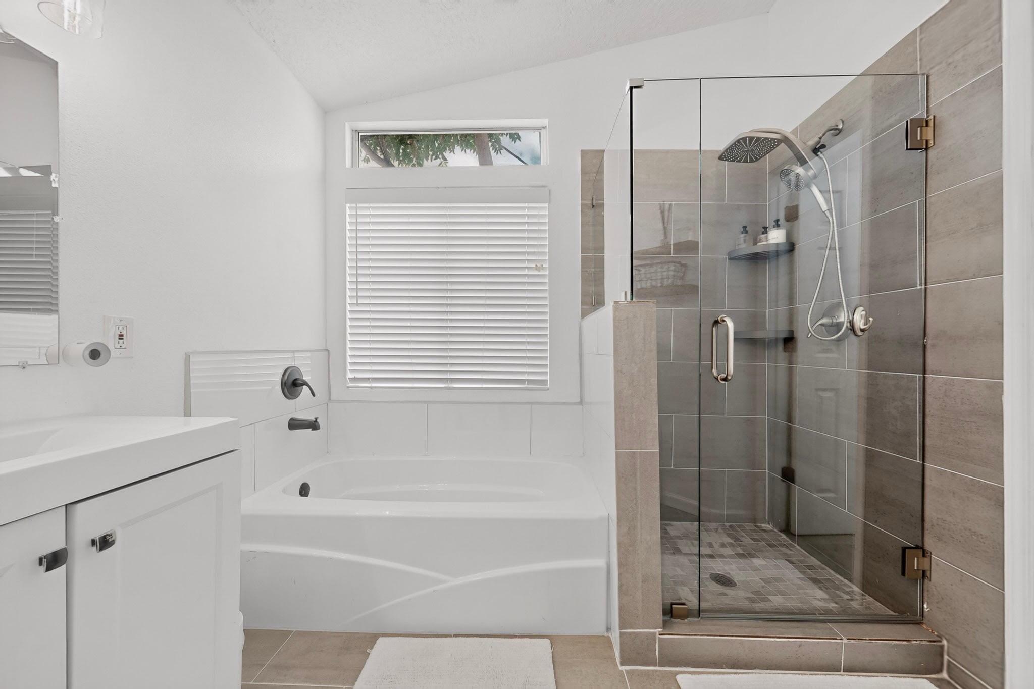 Photo 12 — 6009 Stargazer Avenue NW
