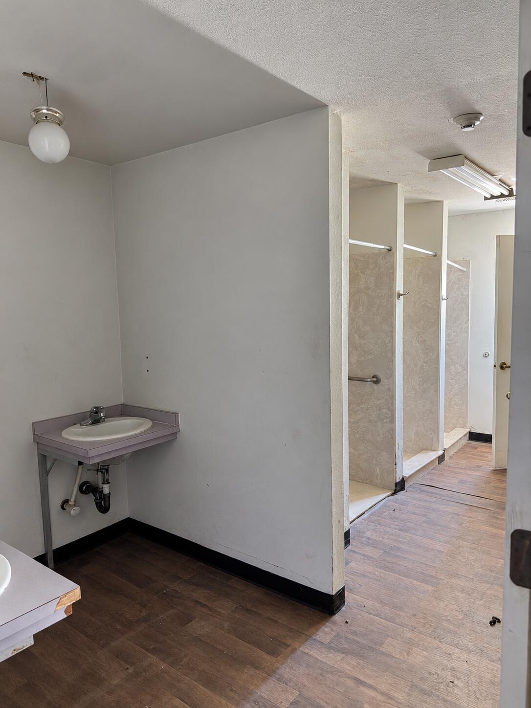Photo 6 — 305 Lagunitas Lane SW