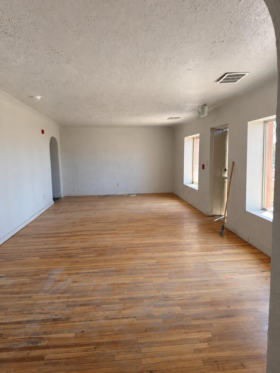 Photo 15 — 305 Lagunitas Lane SW