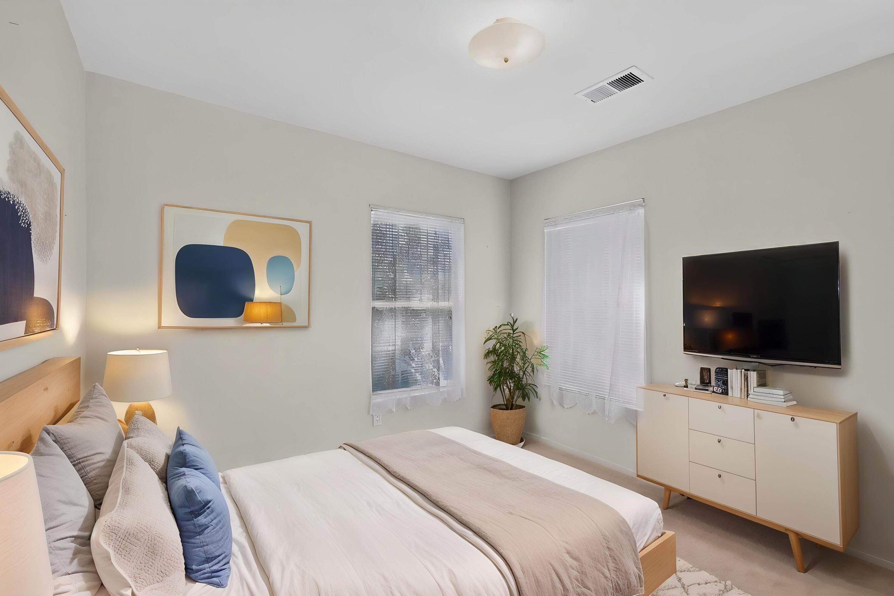Photo 13 — 6501 San Antonio Drive NE UNIT 1001