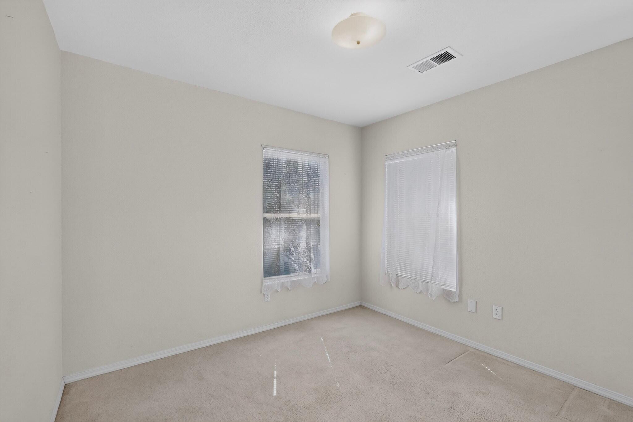 Photo 12 — 6501 San Antonio Drive NE UNIT 1001