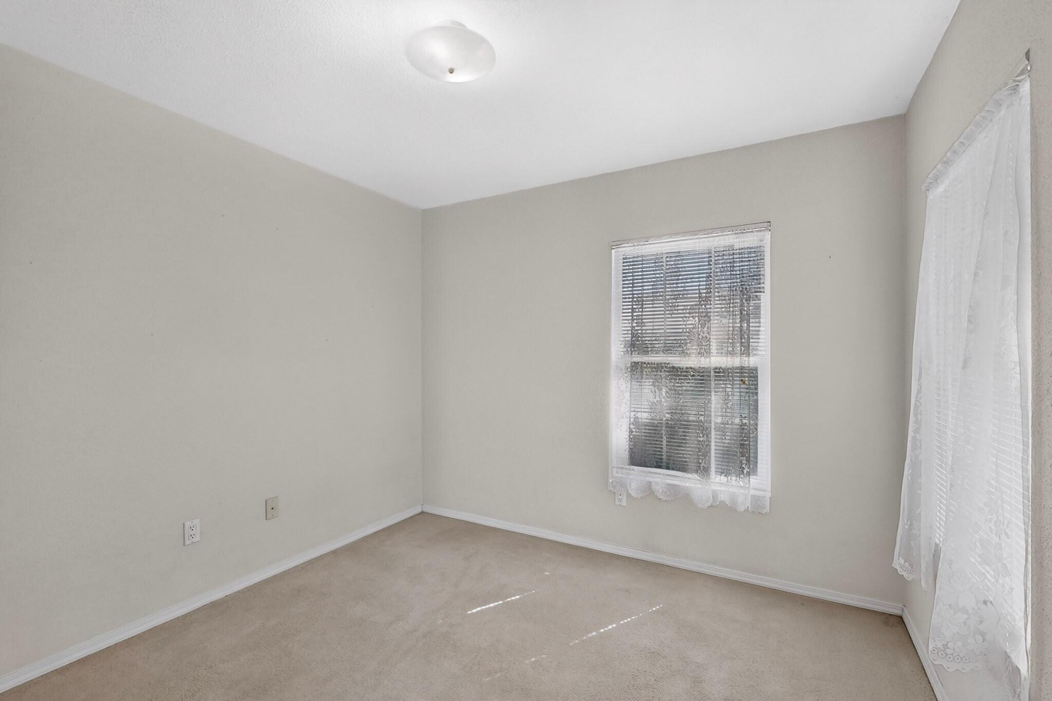 Photo 11 — 6501 San Antonio Drive NE UNIT 1001