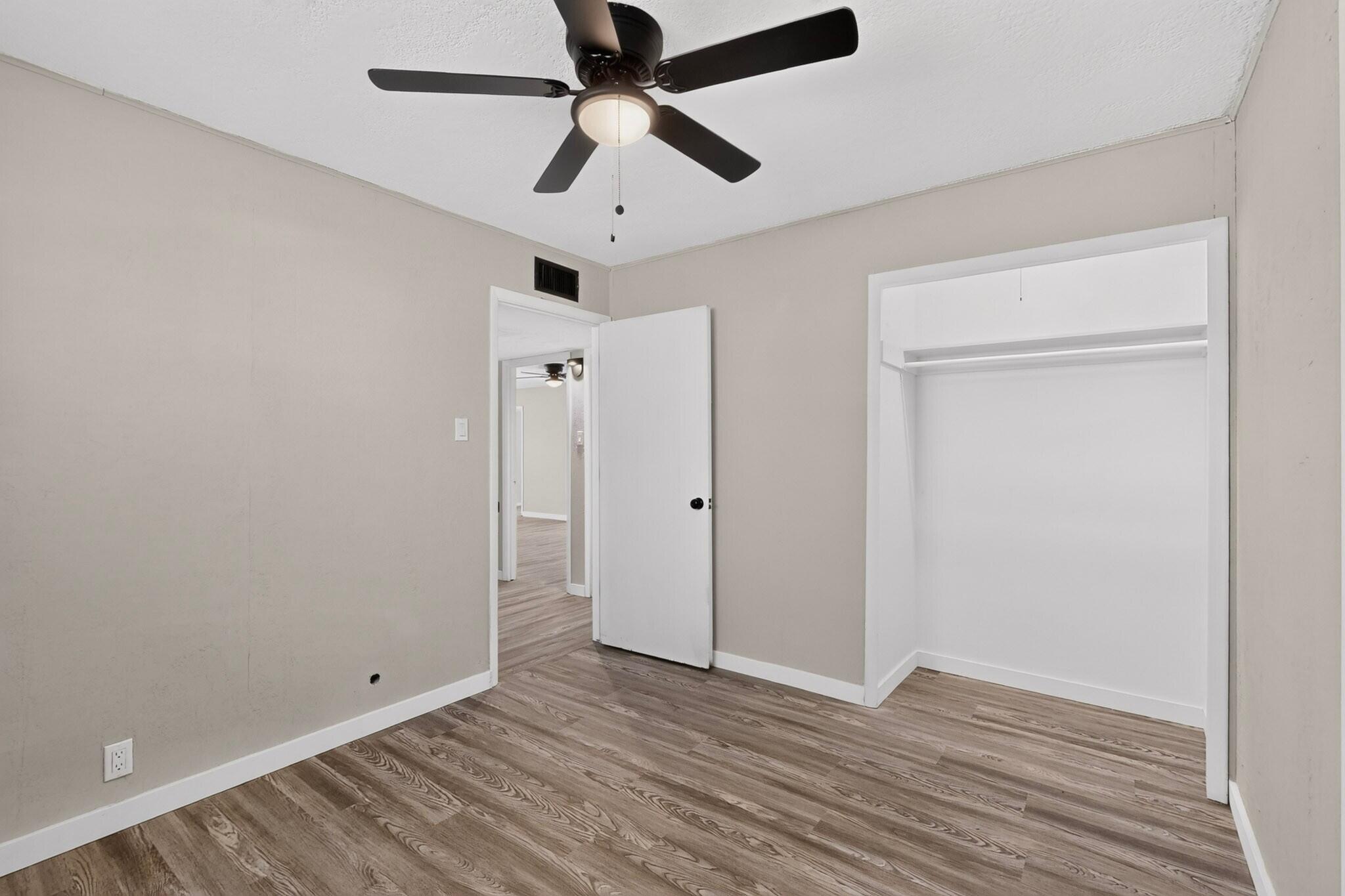 Photo 4 — 211 Willow Street
