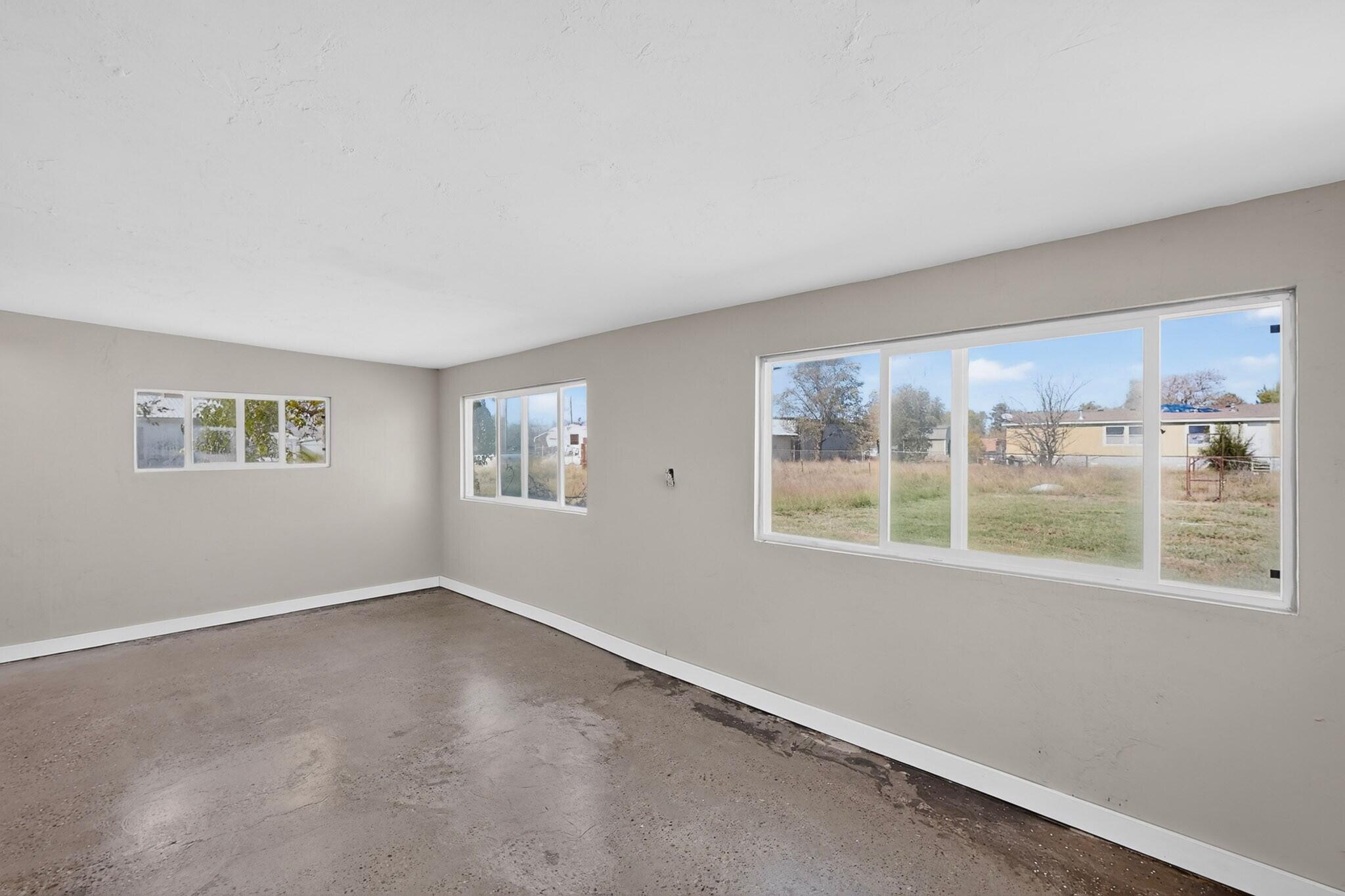 Photo 7 — 211 Willow Street