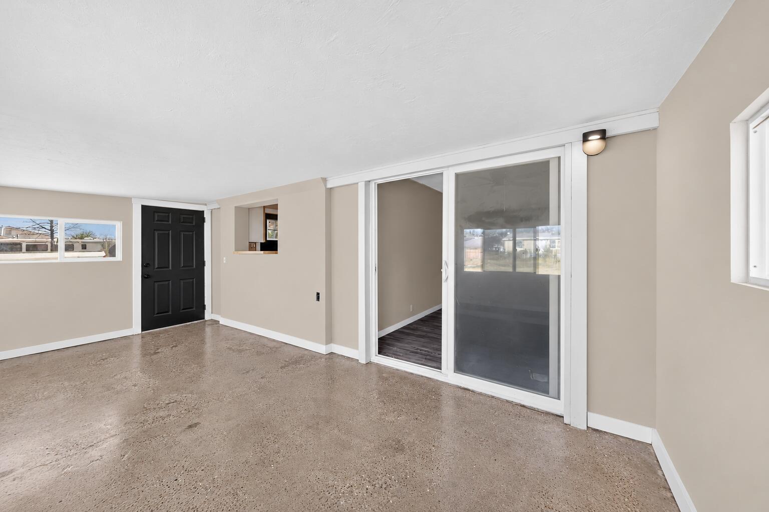 Photo 9 — 211 Willow Street