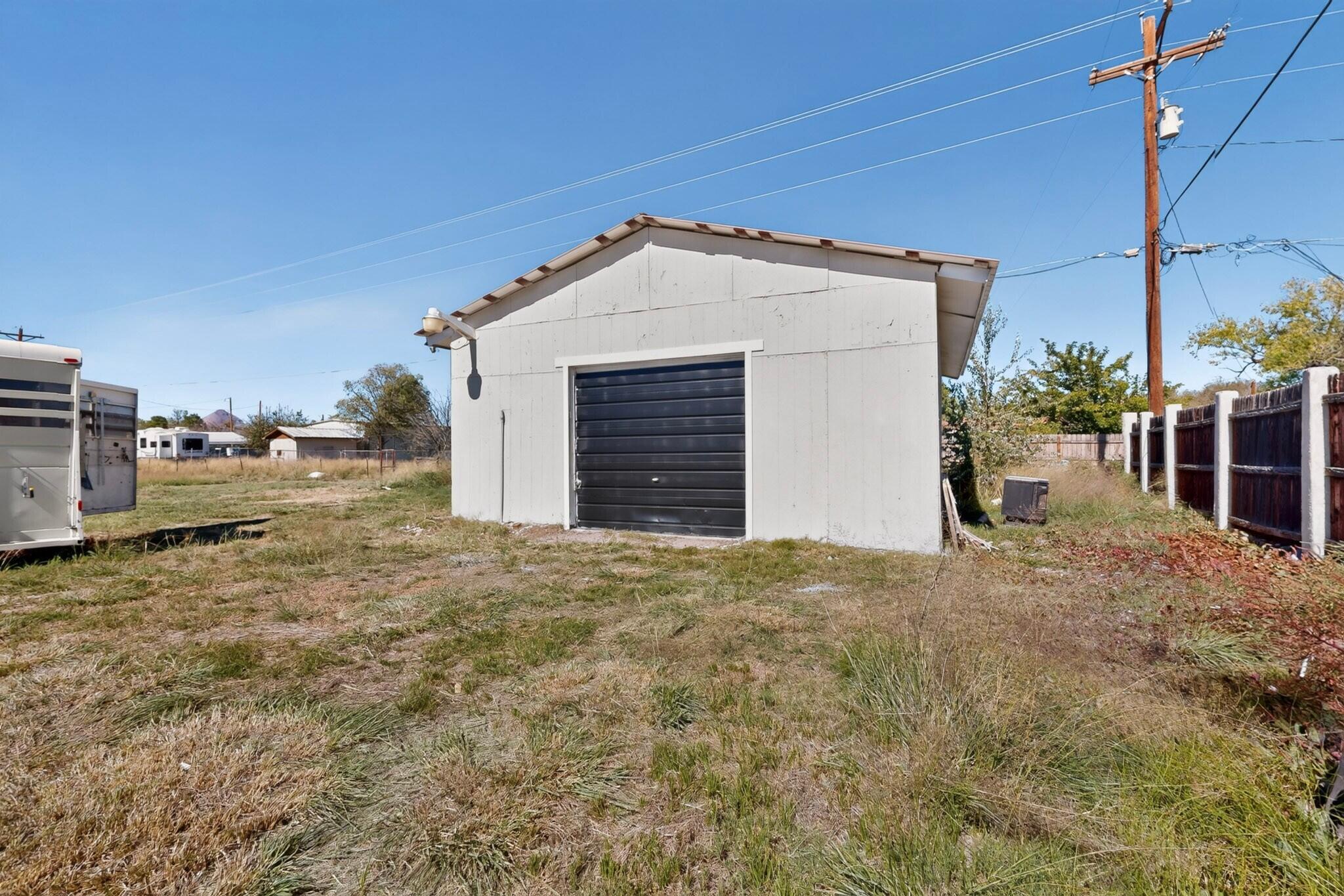 Photo 17 — 211 Willow Street