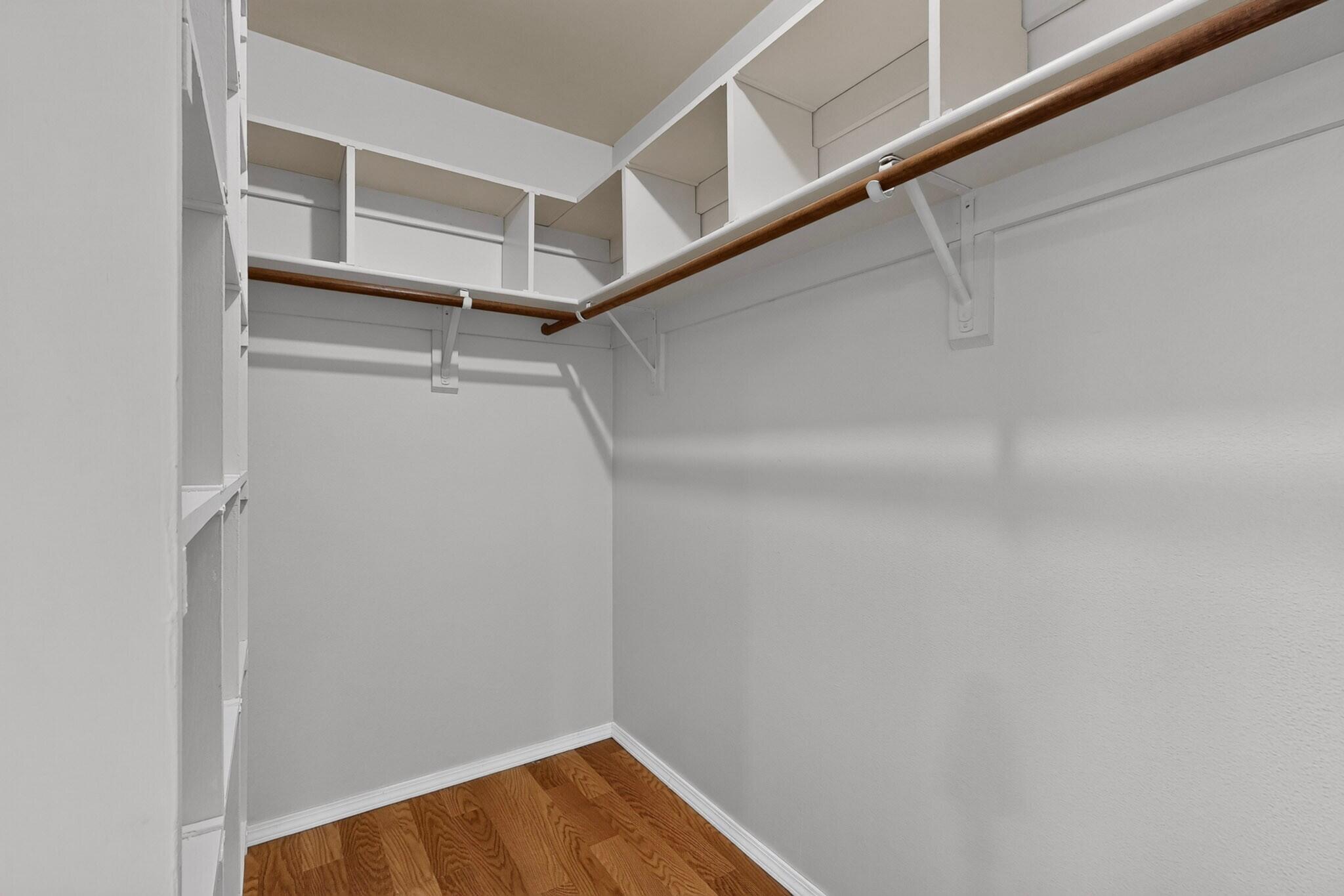 Photo 3 — 5901 Hayes Drive NW