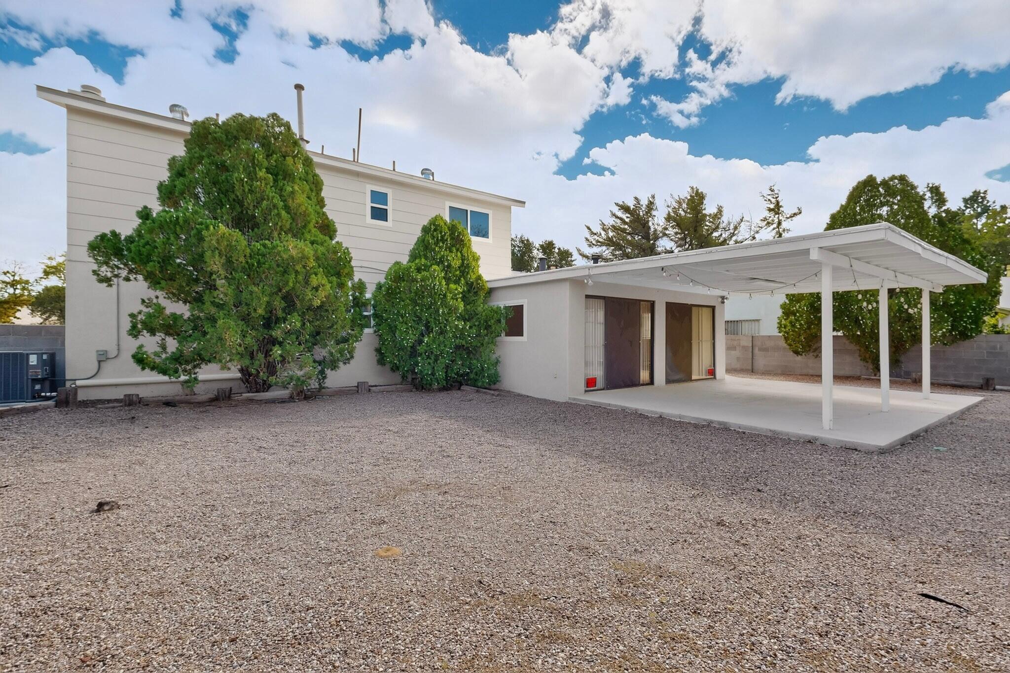 Photo 9 — 5901 Hayes Drive NW