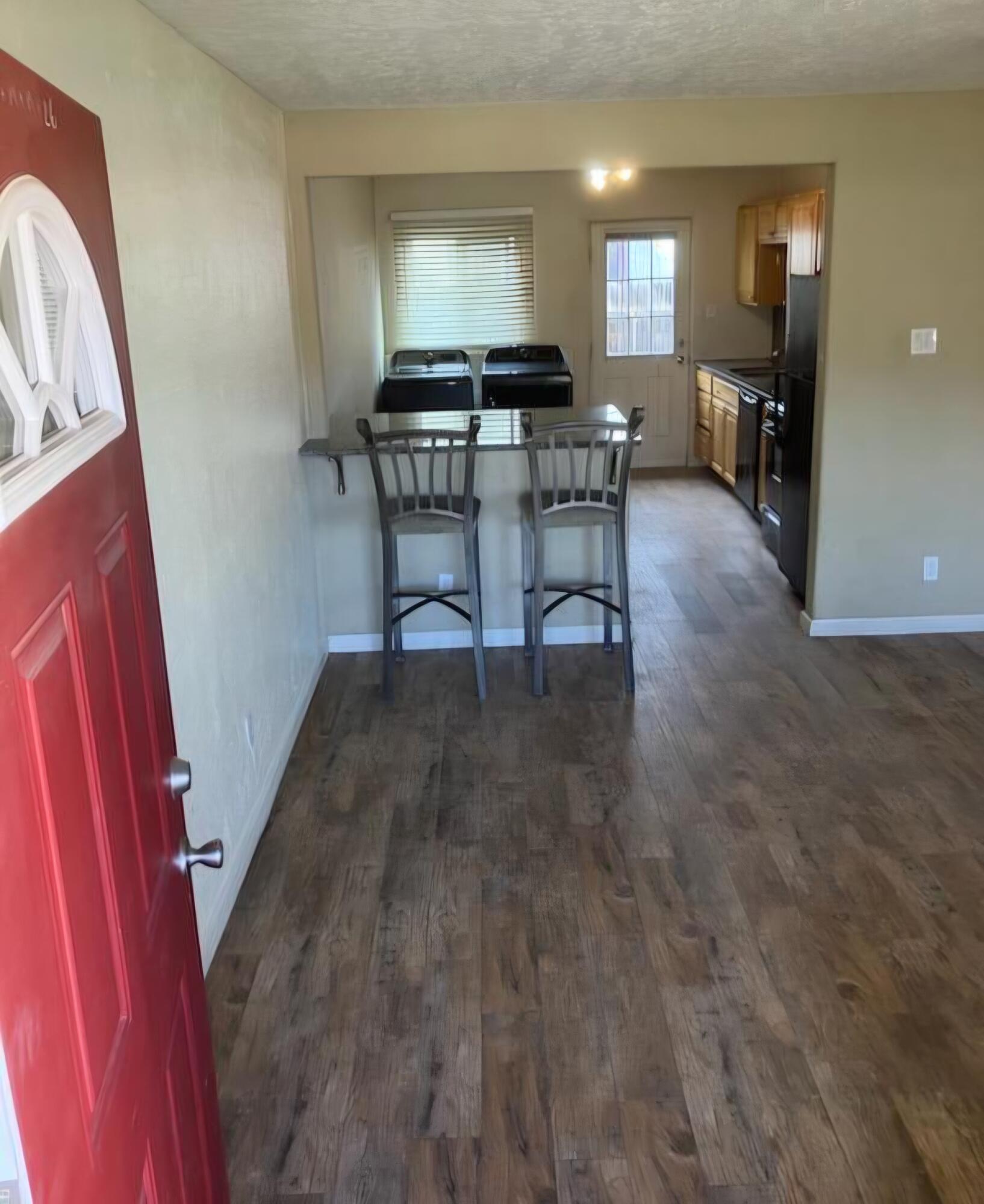 Photo 4 — 3931 Thaxton Avenue SE