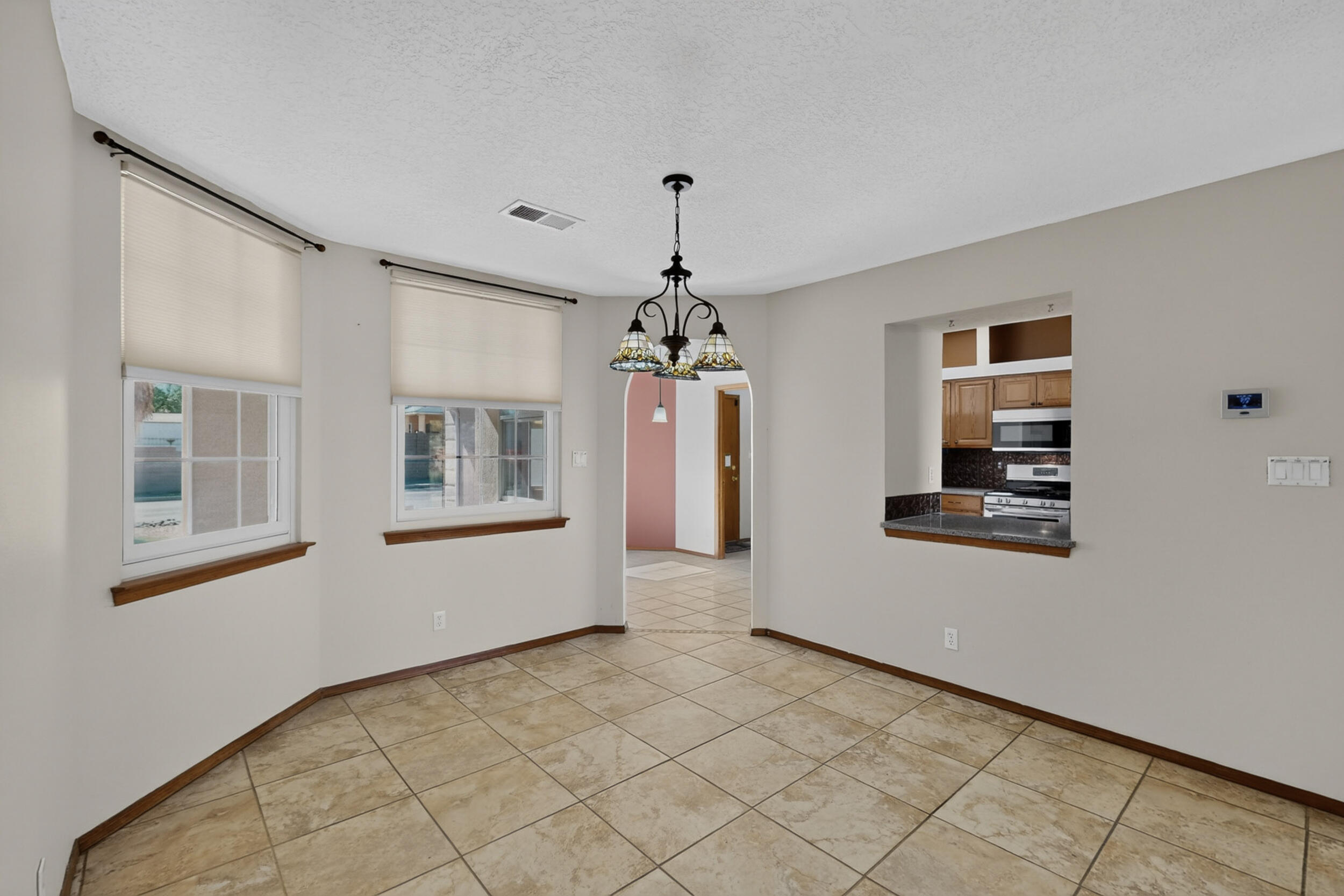 Photo 7 — 2881 Chessman Drive SE