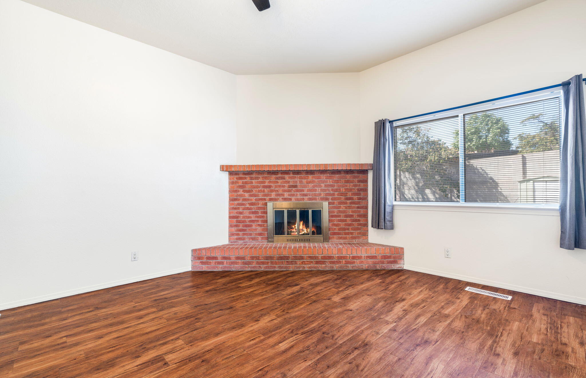 Photo 4 — 6713 Rustler Road NW