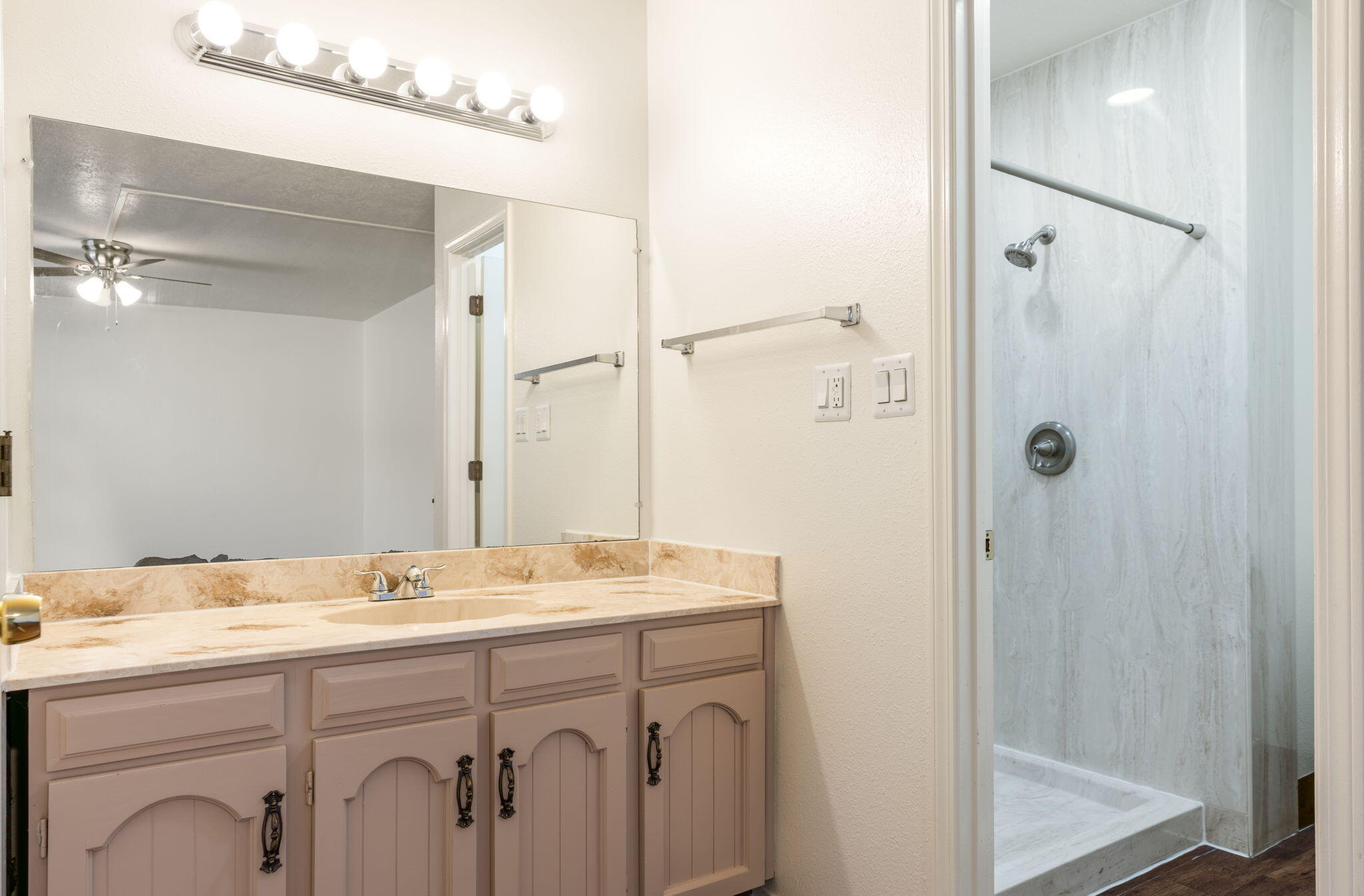 Photo 18 — 6713 Rustler Road NW