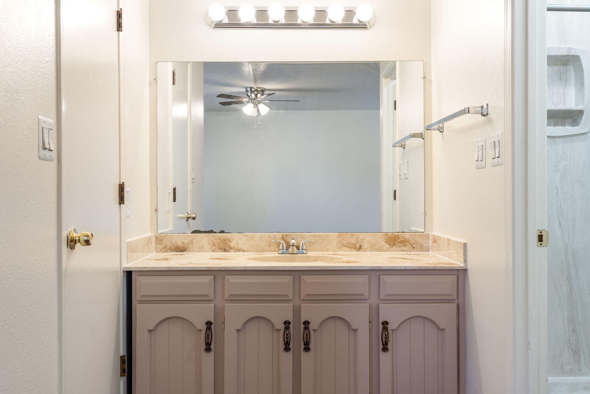 Photo 19 — 6713 Rustler Road NW