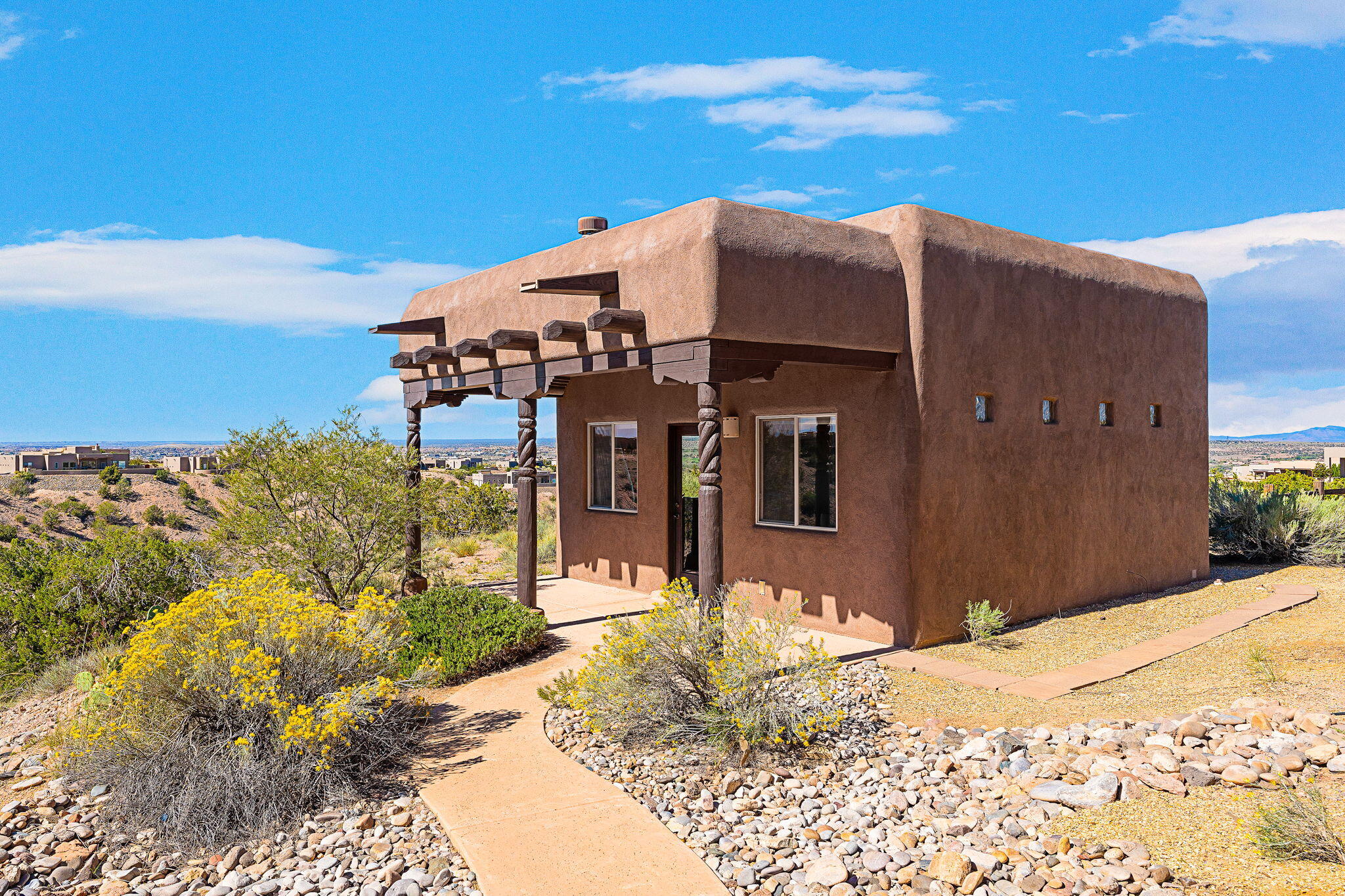 Photo 7 — 11 Mimbres Court