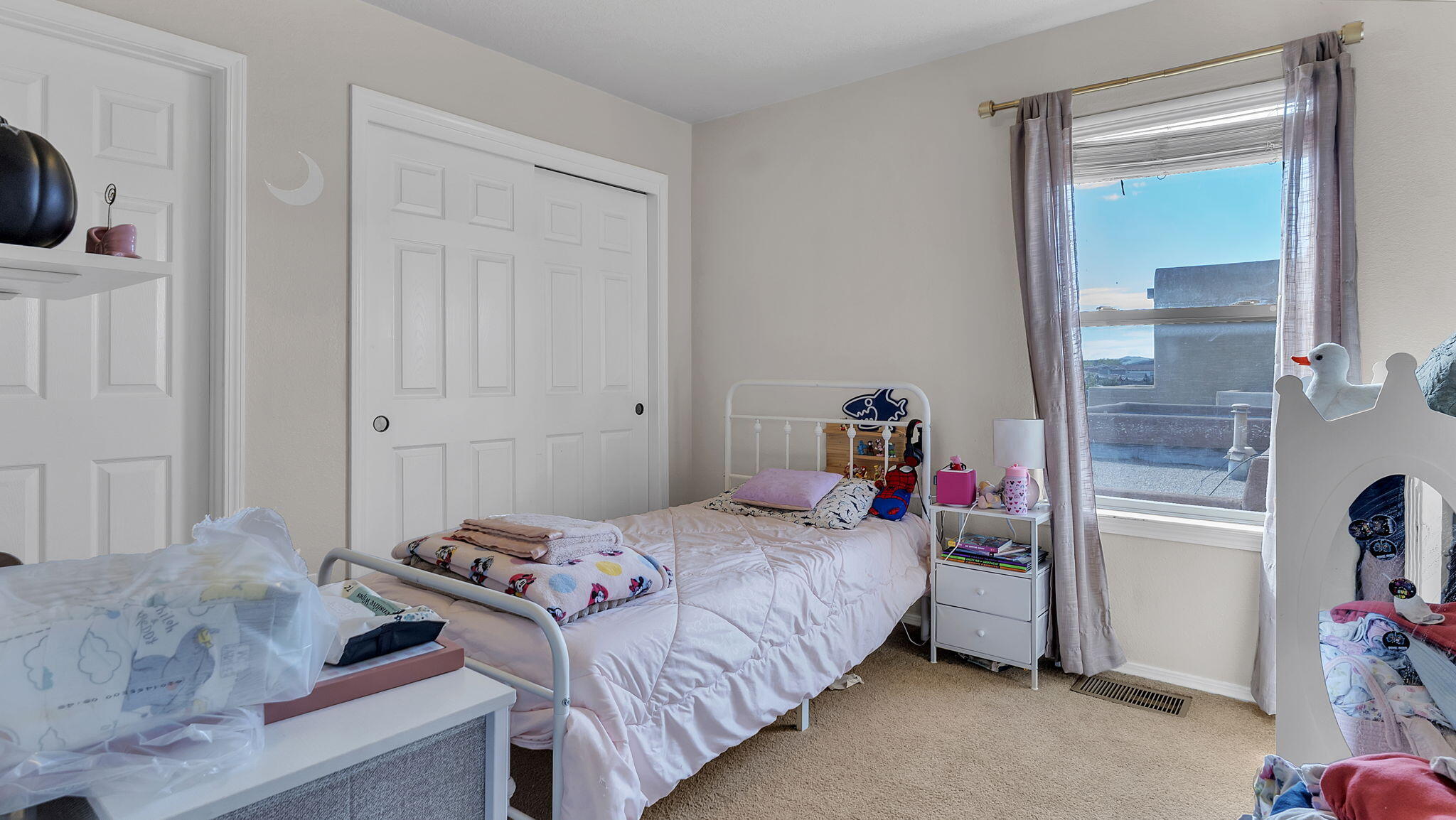 Photo 17 — 5855 Ermemin Avenue NW