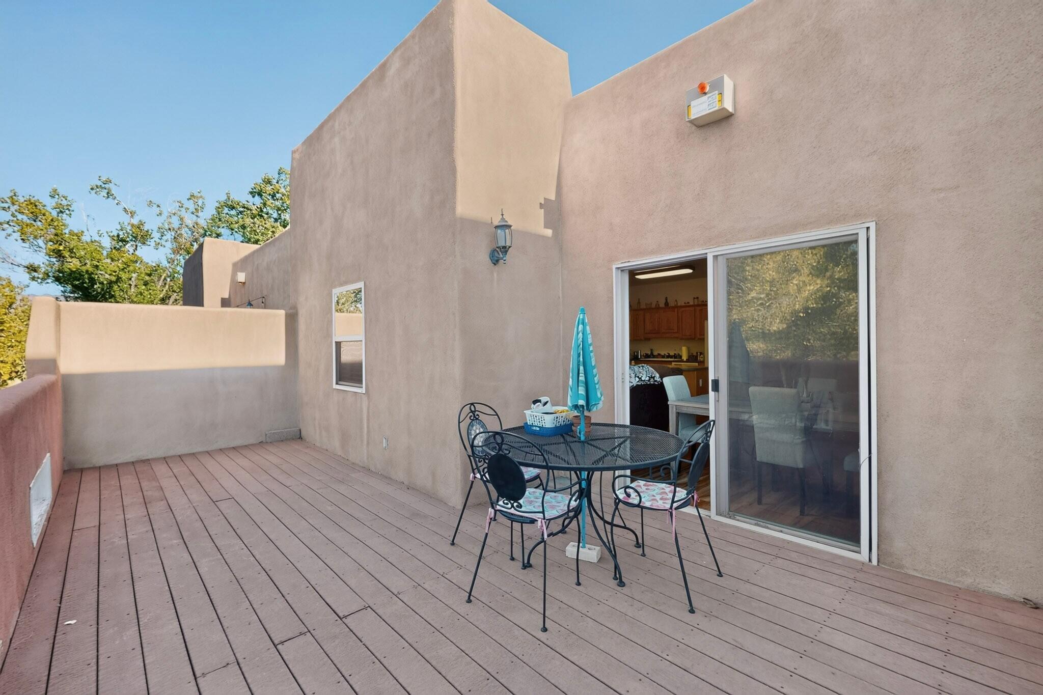Photo 4 — 218 Cynthia Loop NW C