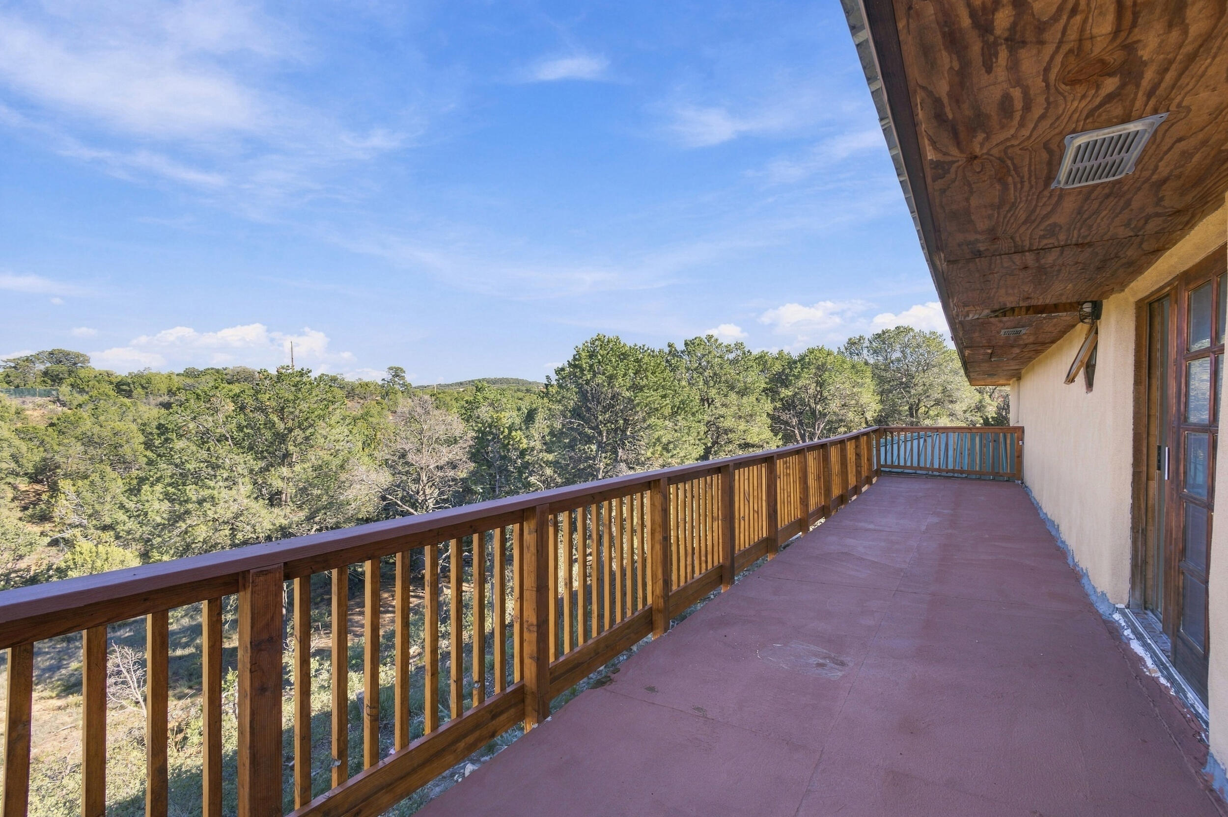 Photo 5 — 11 Longview Drive