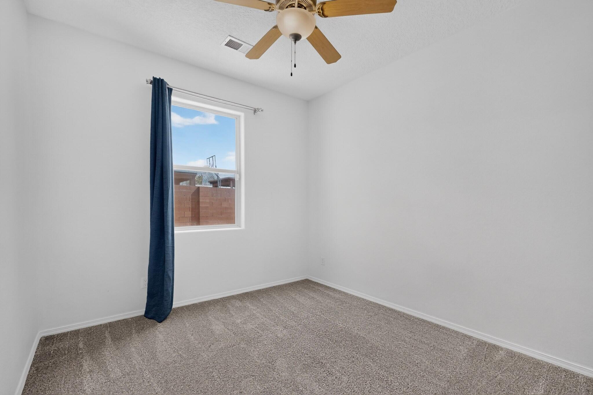 Photo 18 — 504 Brianna Loop NE