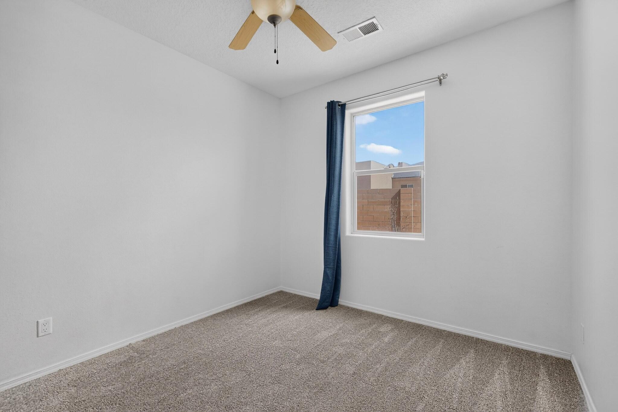 Photo 17 — 504 Brianna Loop NE