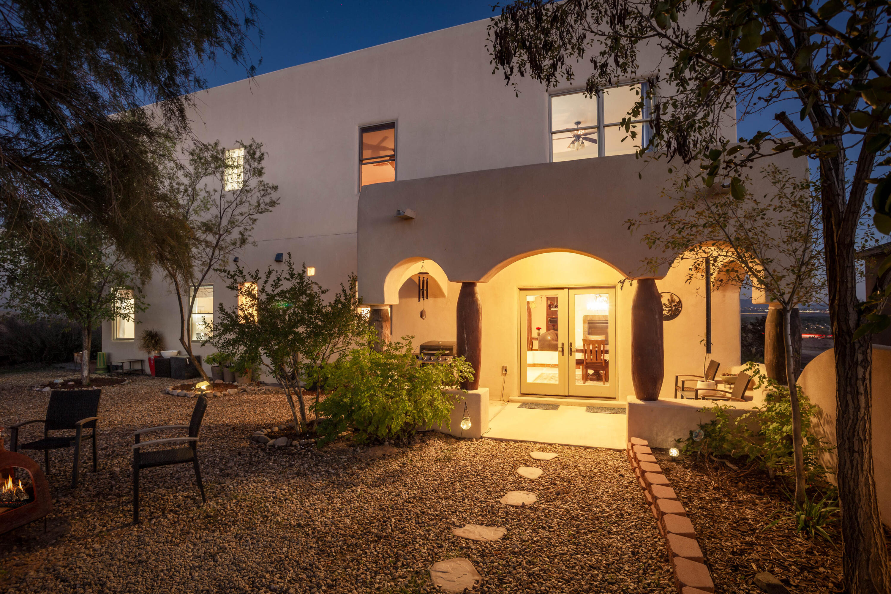 Photo 15 — 1261 Monterrey Road NE