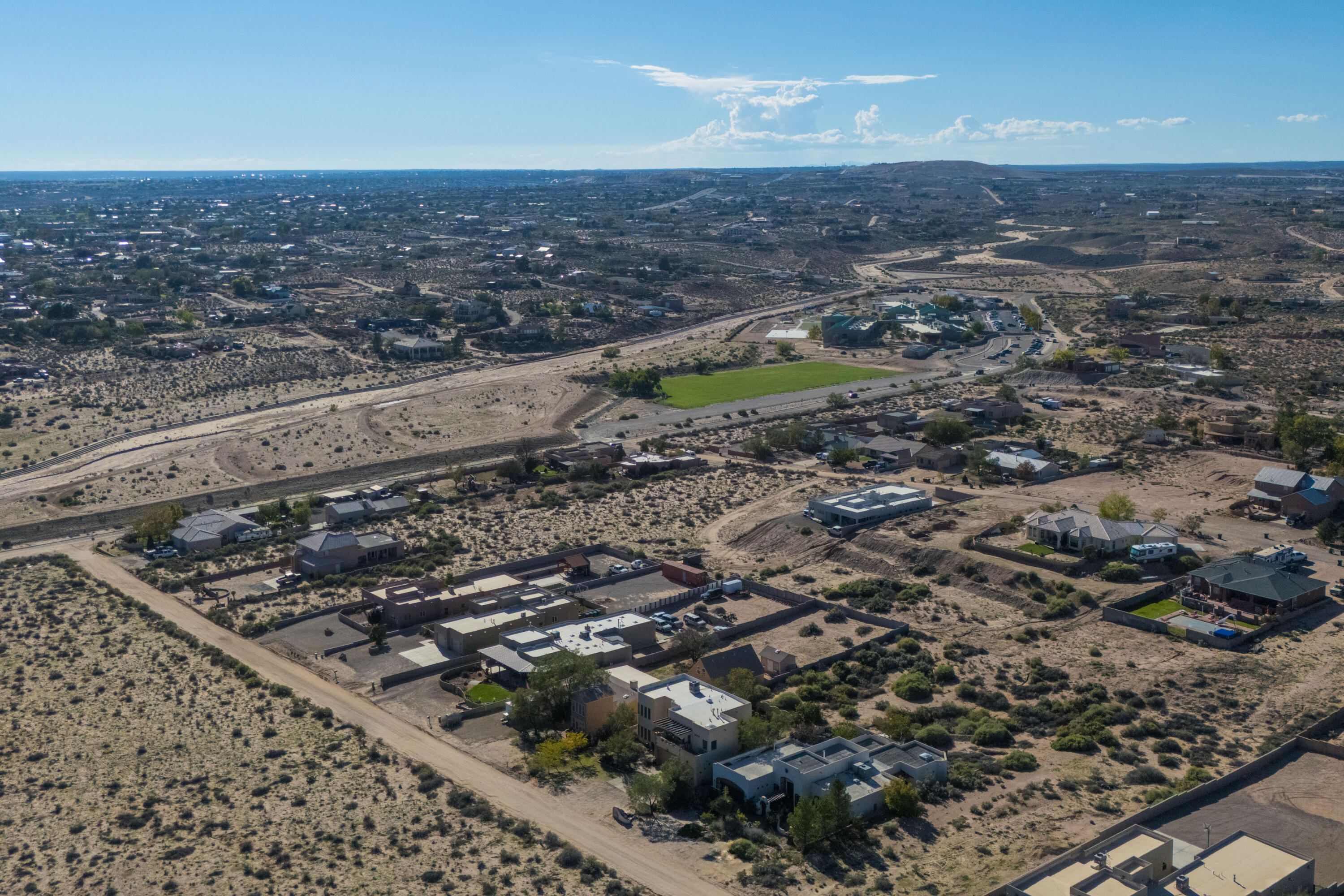 Photo 11 — 1261 Monterrey Road NE