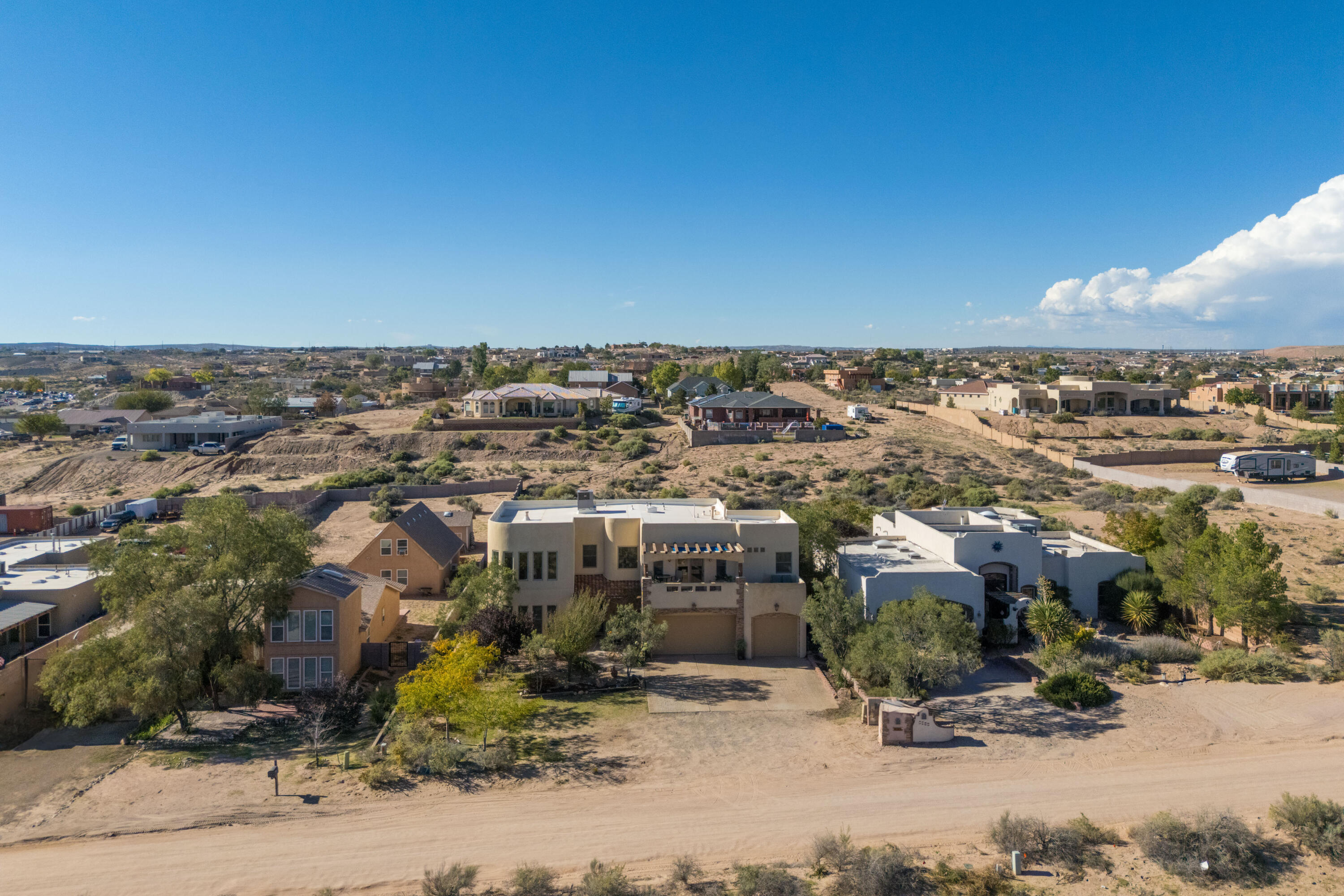 Photo 3 — 1261 Monterrey Road NE