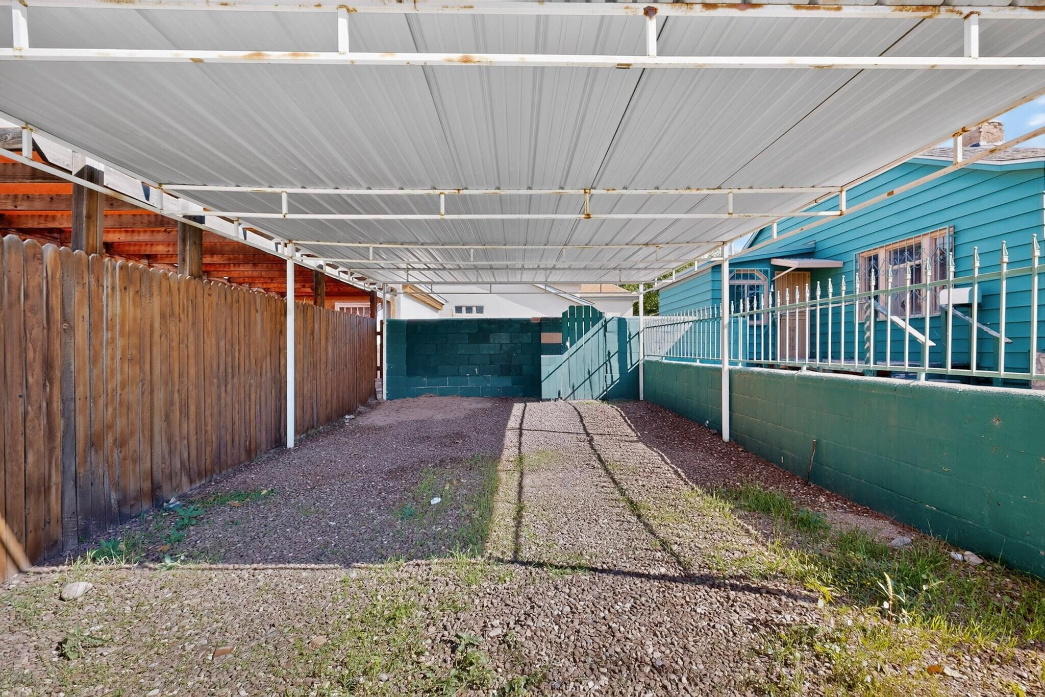 Photo 3 — 602 High Street SE