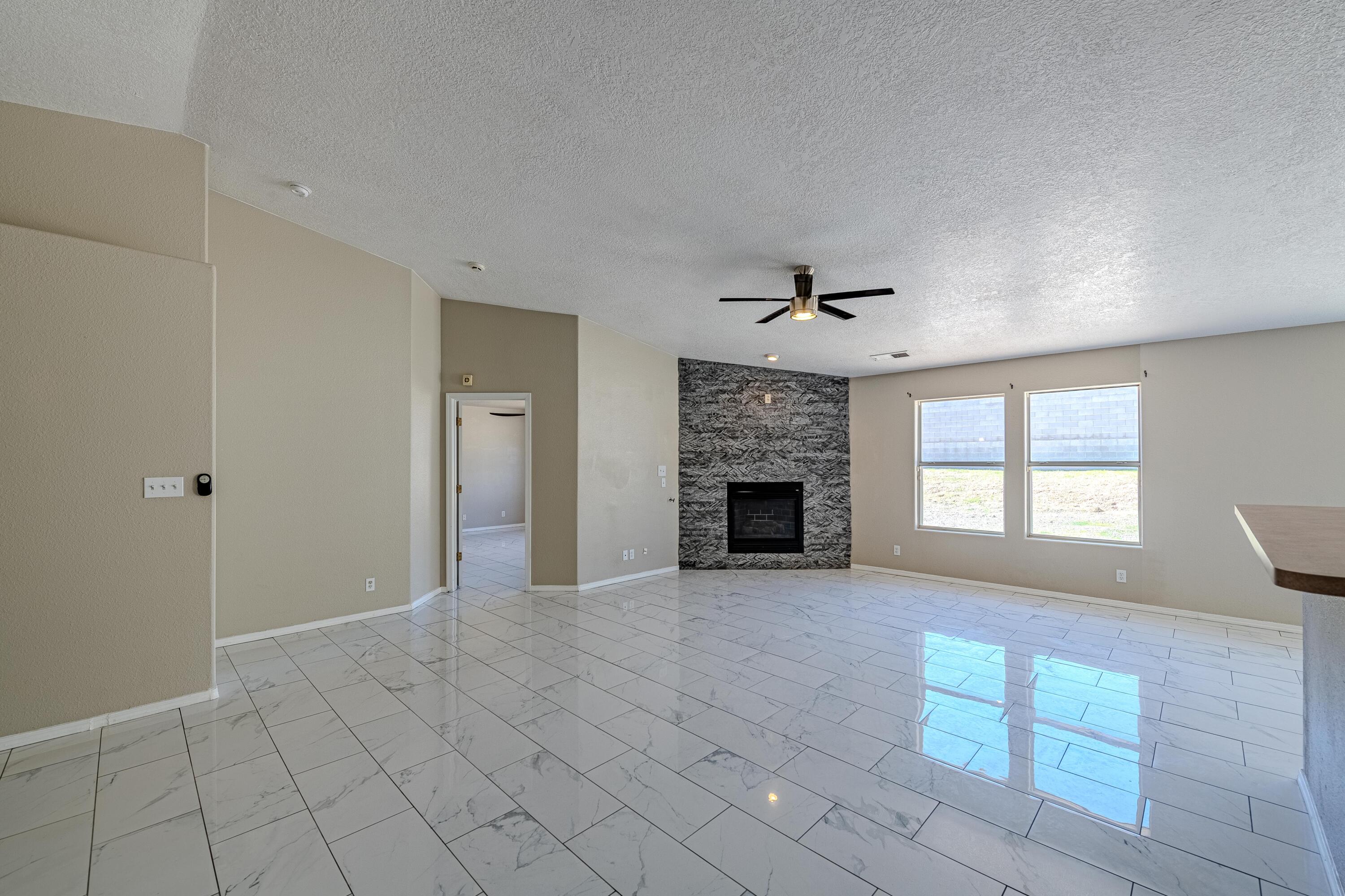 Photo 20 — 5001 Sanbusco Drive NE